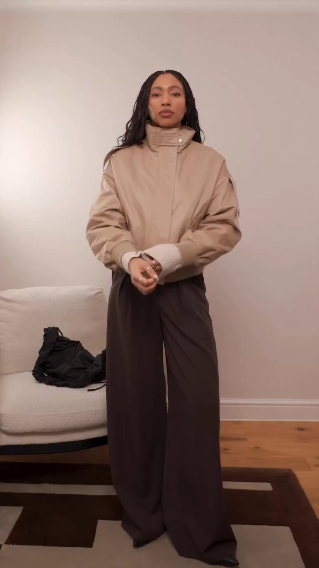 Quick fit check 🤎 

Couldn’t decide if I wanted to add the scarf or not but I’ve leaning into neutrals maybe a little bit too much, so I kept it for a tiny bit of colour 

Jacket & Bag Marks & Spencer 
Trousers Bershka 
Perfume & Scarf Burberry [gifted] 
Shoes Vagabond

#LTKootd
