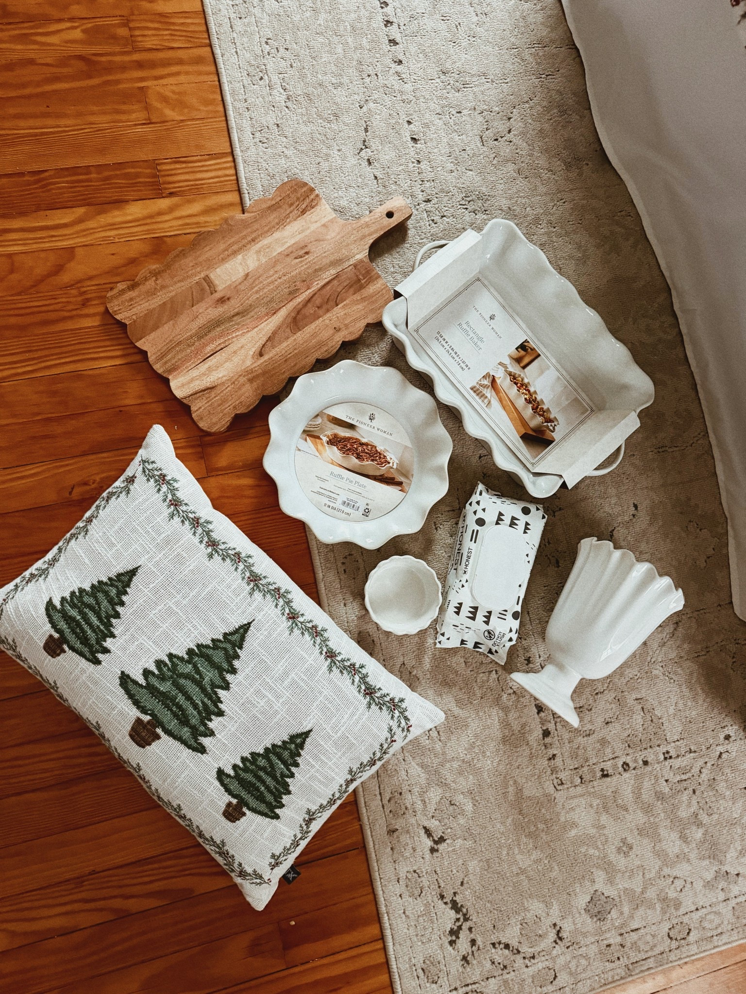 first half of stuff from my Walmart Haul reel earlier 🛒✨

#LTKGiftGuide #LTKFindsUnder50 #LTKHoliday