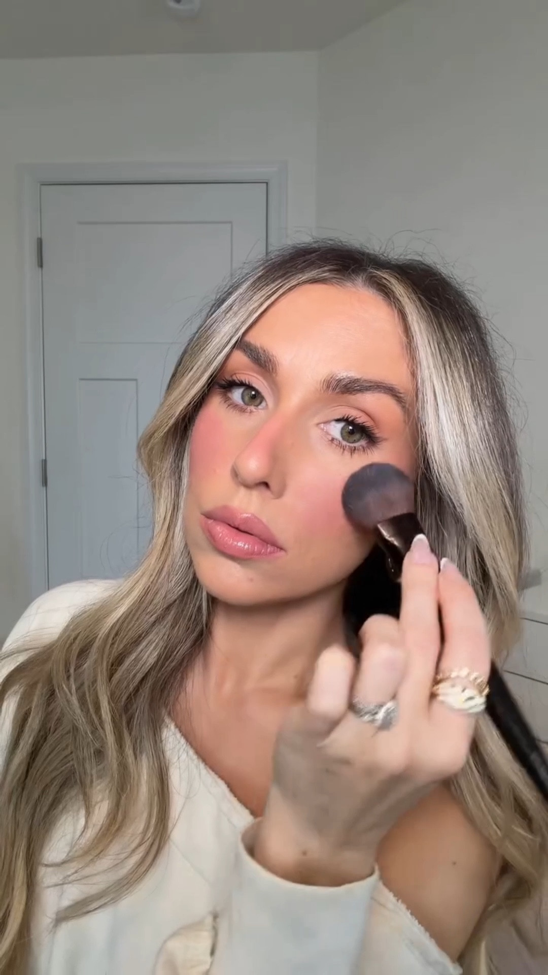 POV you love coordinating your blush & lip combo 🤍 This is such a gorgeous nude rose line up that I’ve loved wearing & can’t put down, because it’s simply perfect. 

Sharing the shade details below 👇🏼 You can leave the word MAKEUP in the comments to get this combo sent over to you directly! 

+ @lawless blush in Angel
+ @lawless lip liner in Pink Sands 
+ @lawless Lipstick in Fawn 

https://liketk.it/5KMo4 #makeuptutorial #makeuplooks #easymakeuptutorial #glowymakeuplook