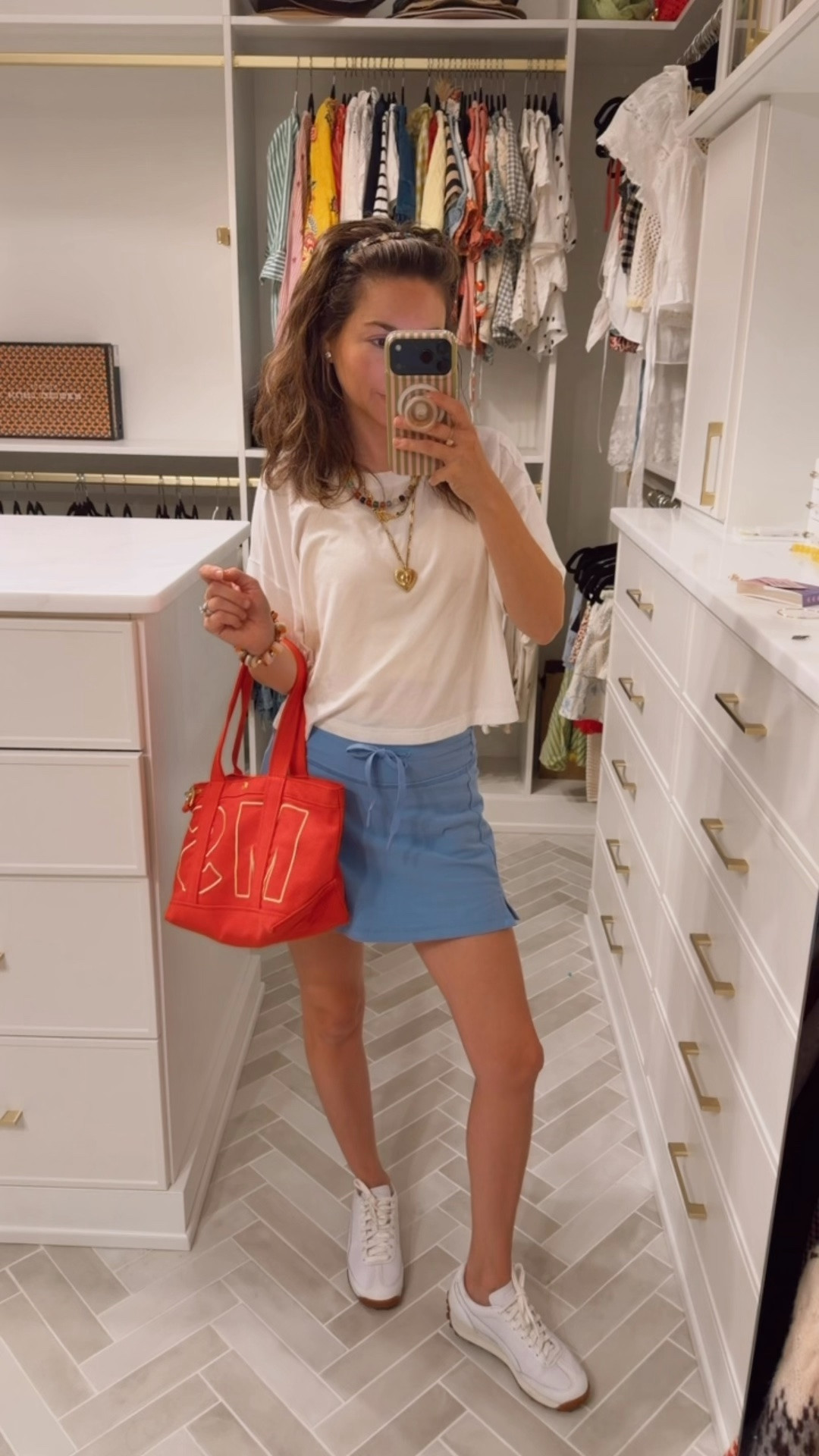 This outfit is proof that comfortable doesn’t have to look boring.

The easy tee. The throw-on skort. The sneakers that work with everything. This is the kind of outfit I reach for on repeat because it looks pulled together without requiring any effort.

Petite-friendly summer outfit • casual mom style • everyday outfit formula • comfortable summer fashion • skort outfit • white sneakers outfit • colorful accessories • 5’2 style inspiration • summer capsule wardrobe 

Top XS 
Skort xs

#LTKActive #LTKPetite