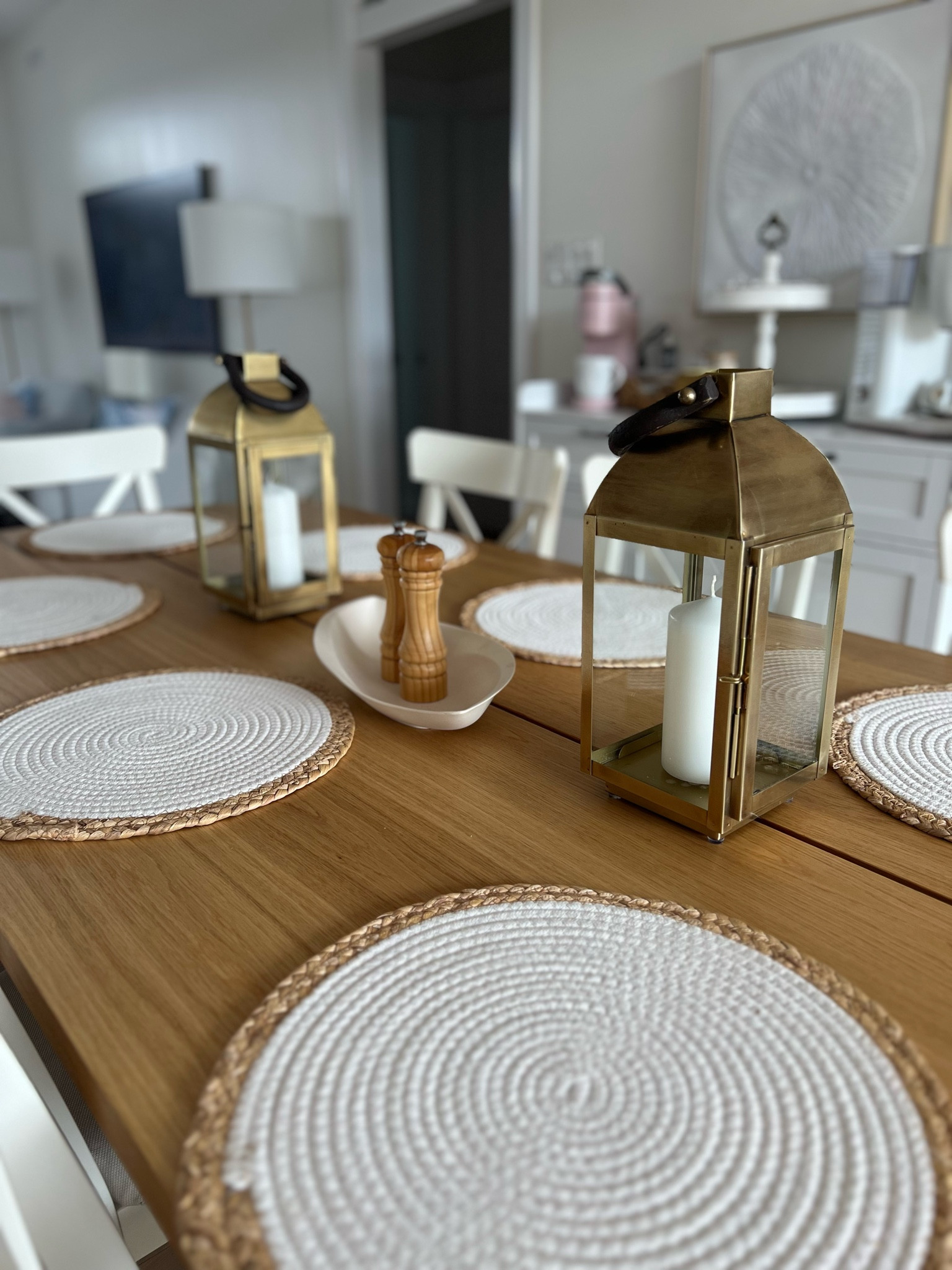 Lanterns, candles and placemats 😍 Cozy vibes for upcoming fall & winter! 🕯️

#LTKHome #LTKStyleTip #LTKSeasonal