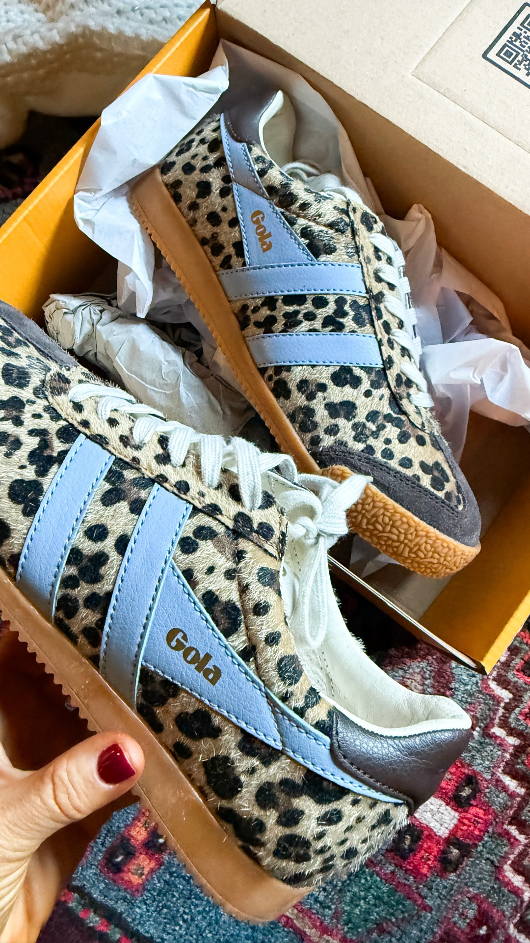 #anthropartner • @anthropologie saving me again with my latest sneaker delivery!! spend $150 get $50 off a|| 

#LTKHoliday #LTKSeasonal