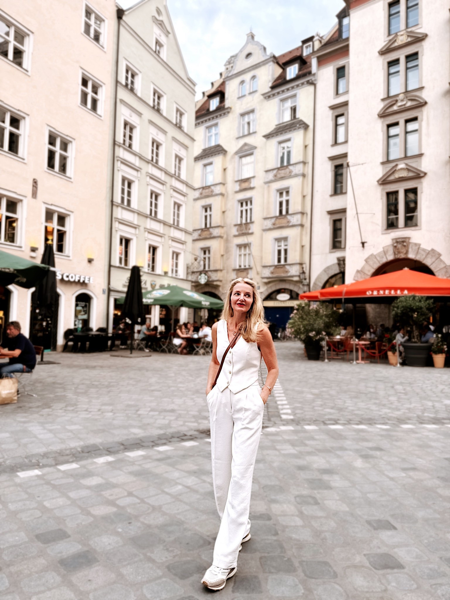 One of my all-time favorite sets is on MAJOR sale during Aritzia’s Annual Summer Sale! Fit runs true to size. 

~Erin xo 

#LTKSaleAlert #LTKSeasonal #LTKFindsUnder100