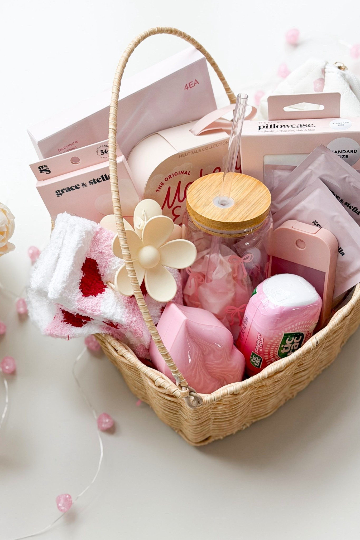 My Valentine's Day basket full of all kinds of goodies!

Valentines, Valentine's day, Valentine's day gift, Valentine's day gift basket, gifts for her, gifts for teens, pink gift ideas, bow gift theme, beauty gift

#LTKFindsUnder100 #LTKSeasonal #LTKBeauty