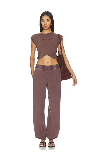 Free People x FP Movement Hot Shot Crossover Set in Brown. - size XS | Revolve Clothing (Global)