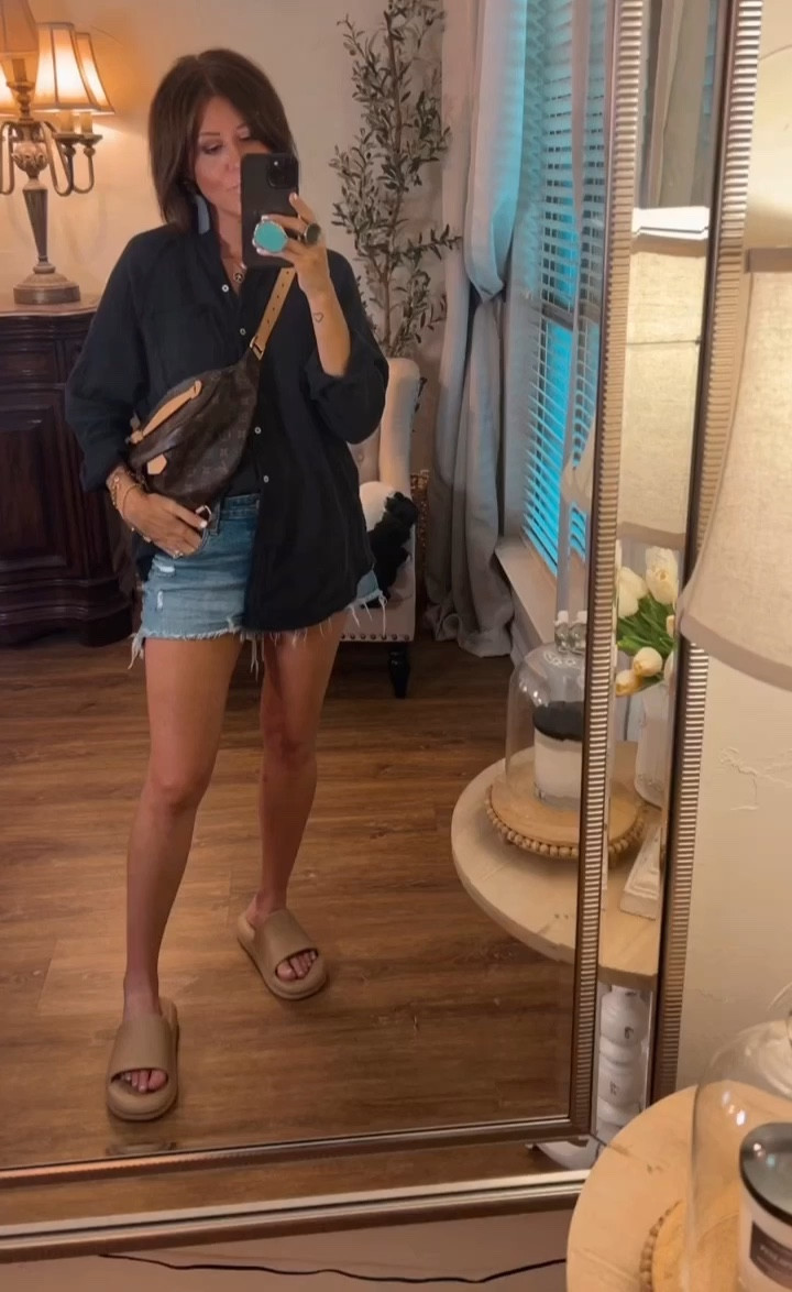 Gauze top, wearing size XS  

#LTKstyletip #LTKsalealert #LTKunder50