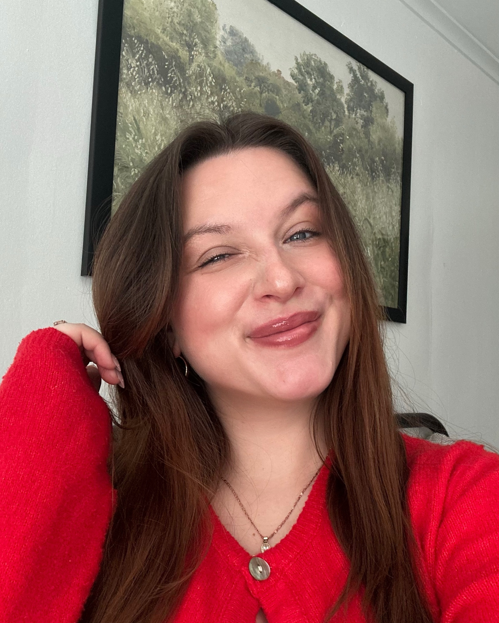 Love a good simple makeup routine & glowy skin!

#LTKBeauty #LTKgrwm #LTKselfcare
