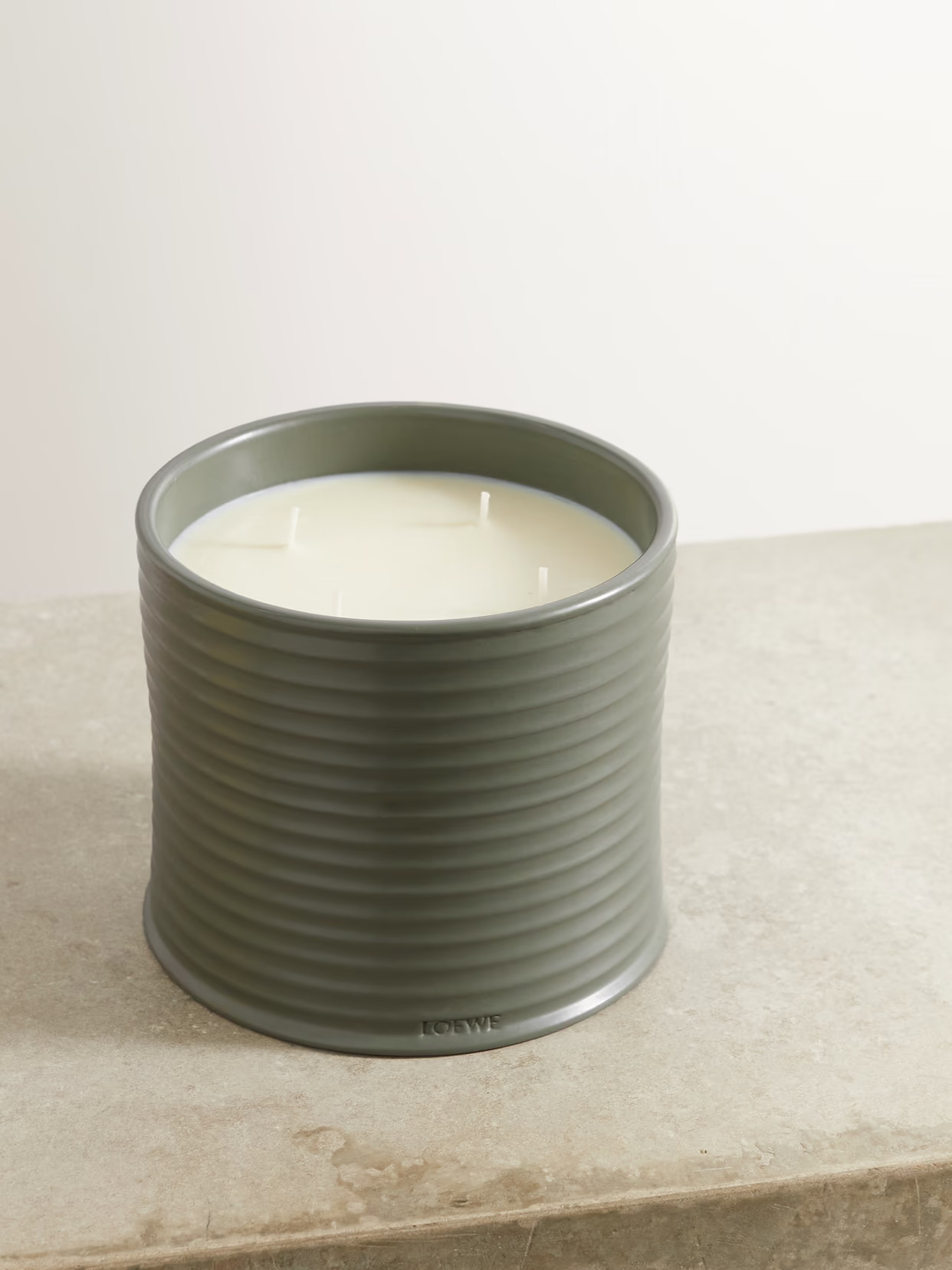LOEWE PERFUMES - Large Scented Candle, 2120g - Green | NET-A-PORTER (US)