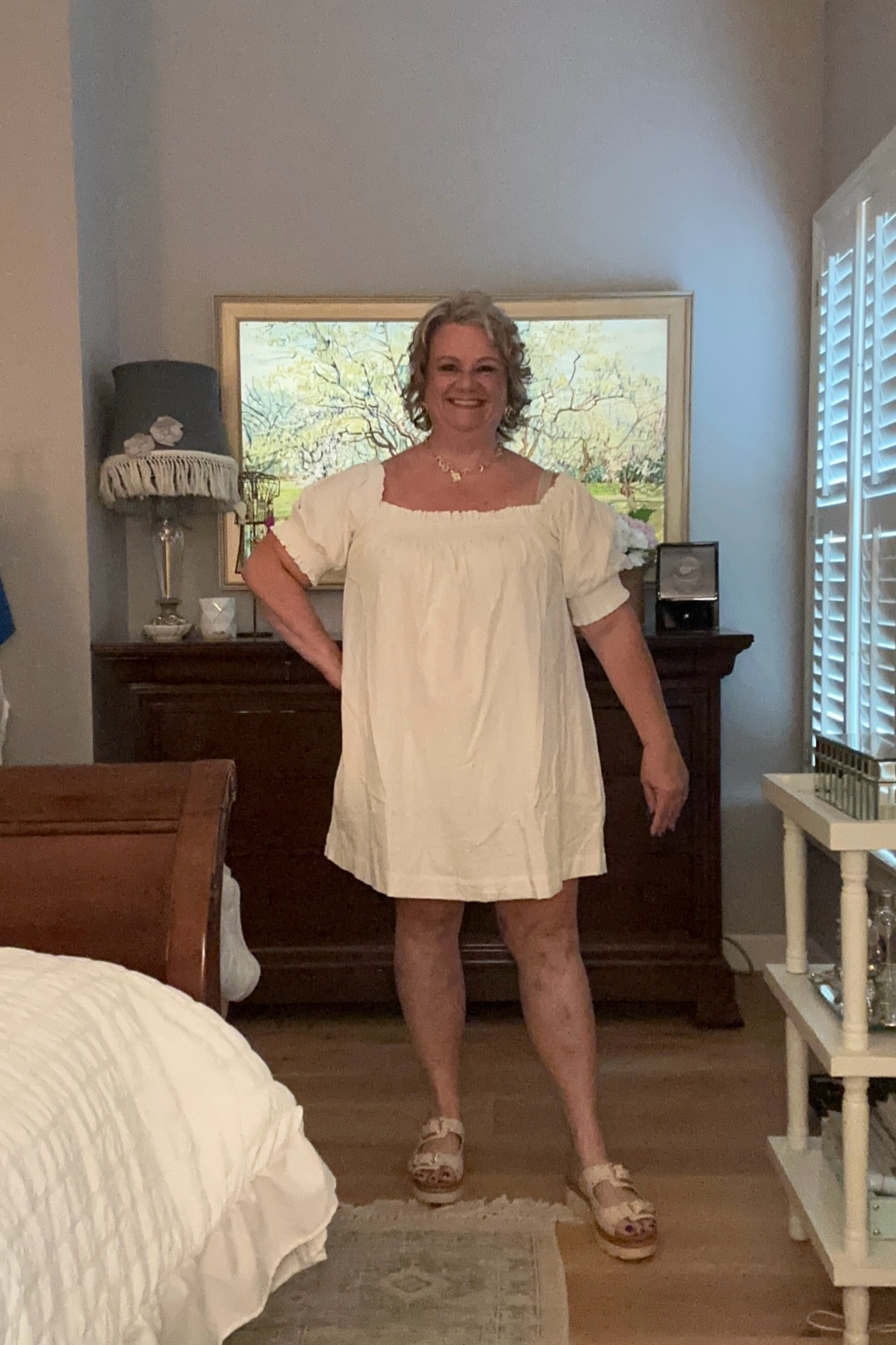 Such a cute linen dress perfect for summerr