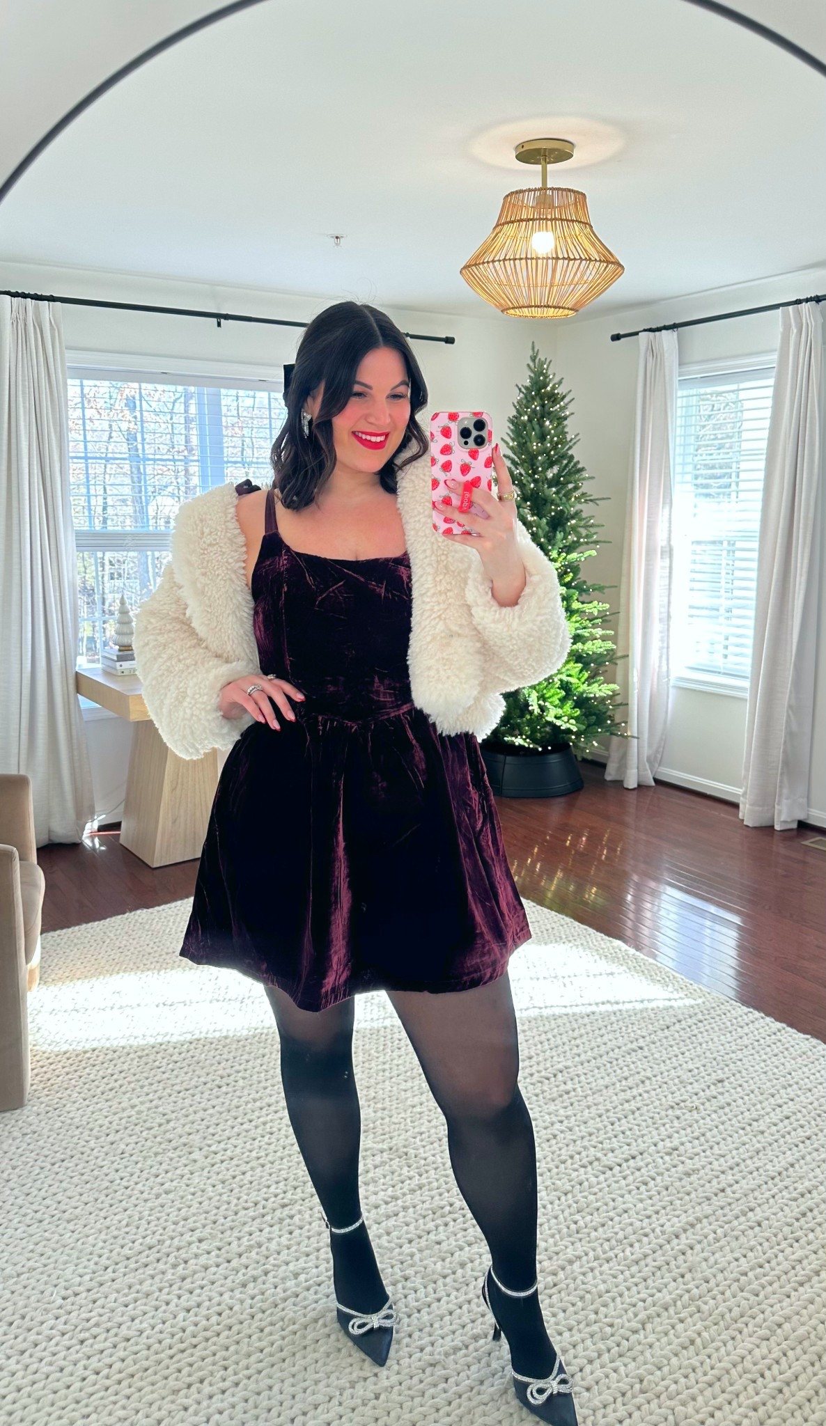 Midsize holiday outfit idea! With the comfiest strapless bandeau from @truekind that’s actually convertible so it can be worn under all your holiday outfits! And you can use my code KELLYTK20 to save 20% off (works on top of their Black Friday extended sale currently going on). 

Strapless - xl
Panties - xl 
Jacket - xl 
Dress - size xl 
Tights - xl
Heels - 9.5 



#LTKTall #LTKHoliday #LTKMidsize