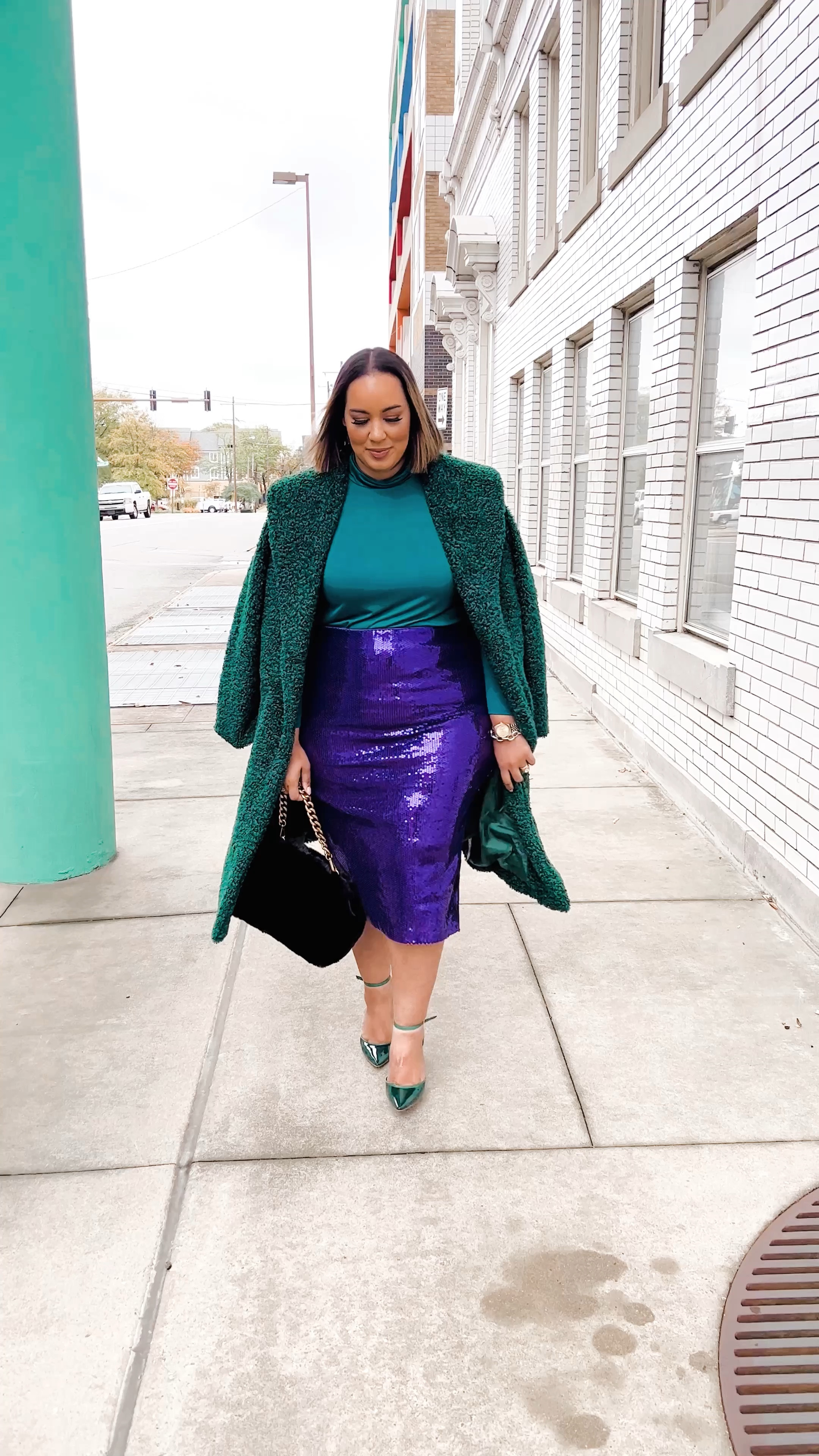  Monochromatic with a splash of color. @walmartfashion is making it extra easy to be EXTRA cute!! How would yall style this coat? #walmartpartner #walmartfashion 


#LTKcurves #LTKHoliday #LTKunder100