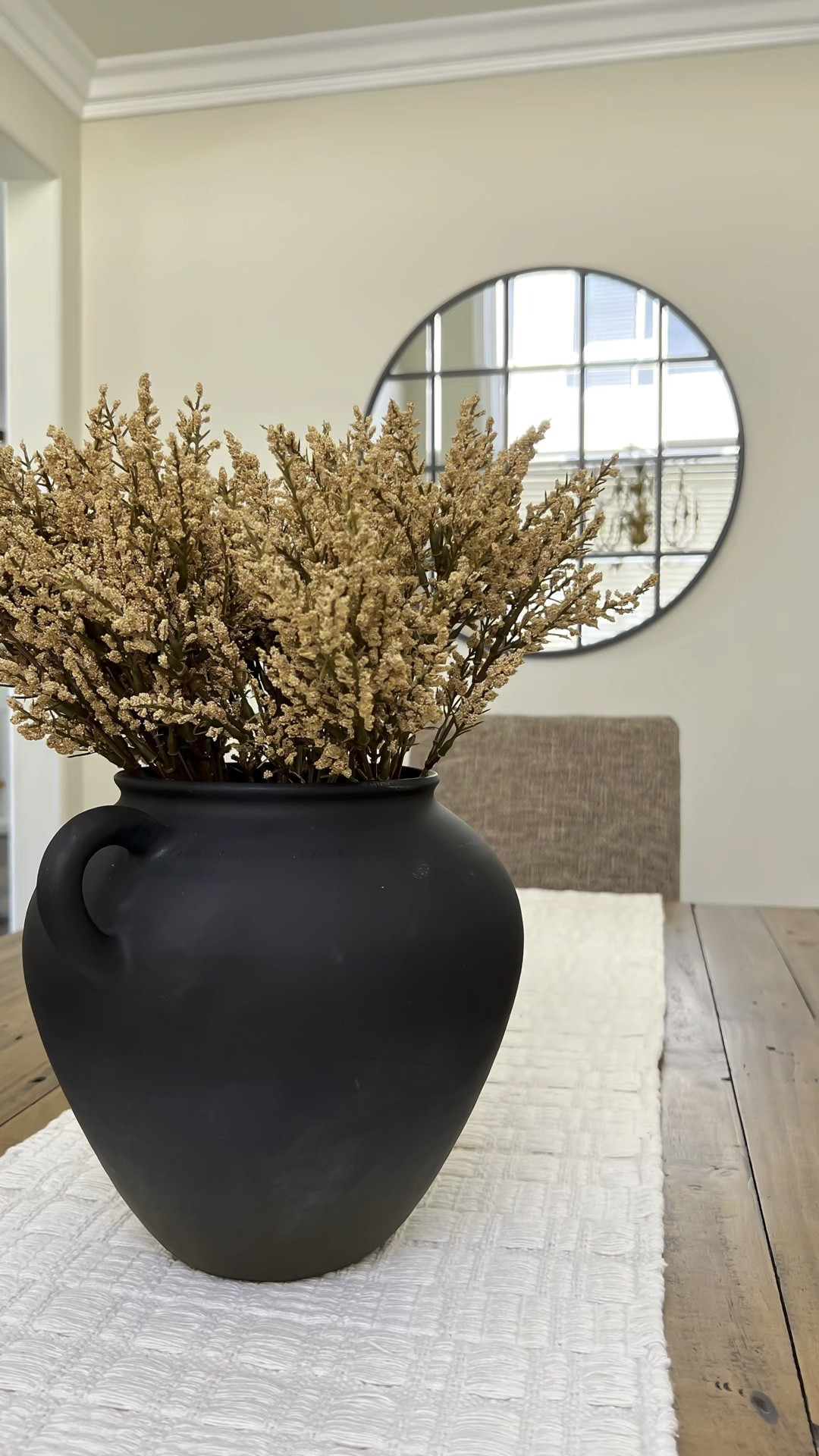 Amazing fall finds! Those berry bundles are currently less than $8 at Michaels! 

Fall foliage, fall florals, berry bundles, affordable fall decor, dining room decor, black vase, large vase, terracotta vase, round wall mirror, neutral fall decor


#LTKhome #LTKSeasonal #LTKFind