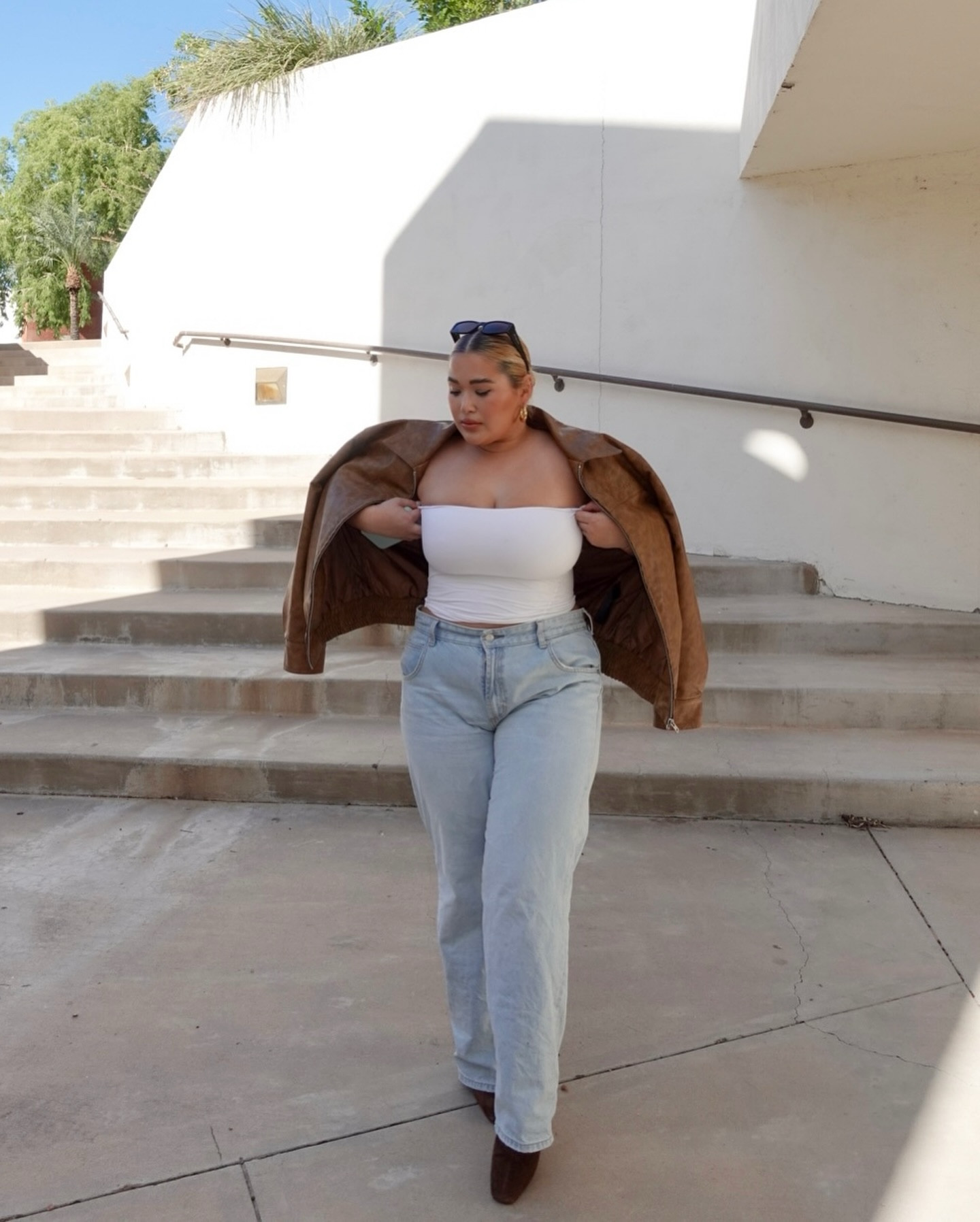 classy girl fall 💅

#outfitfortoday #outfitinspo #falloutfits #oversizedcoat #everydayfashion #minimalstyle