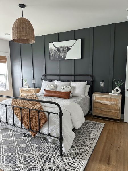 Bedroom Decor 🖤

cozy at home style | modern farmhouse home decor | master bedroom home decor



#LTKhome