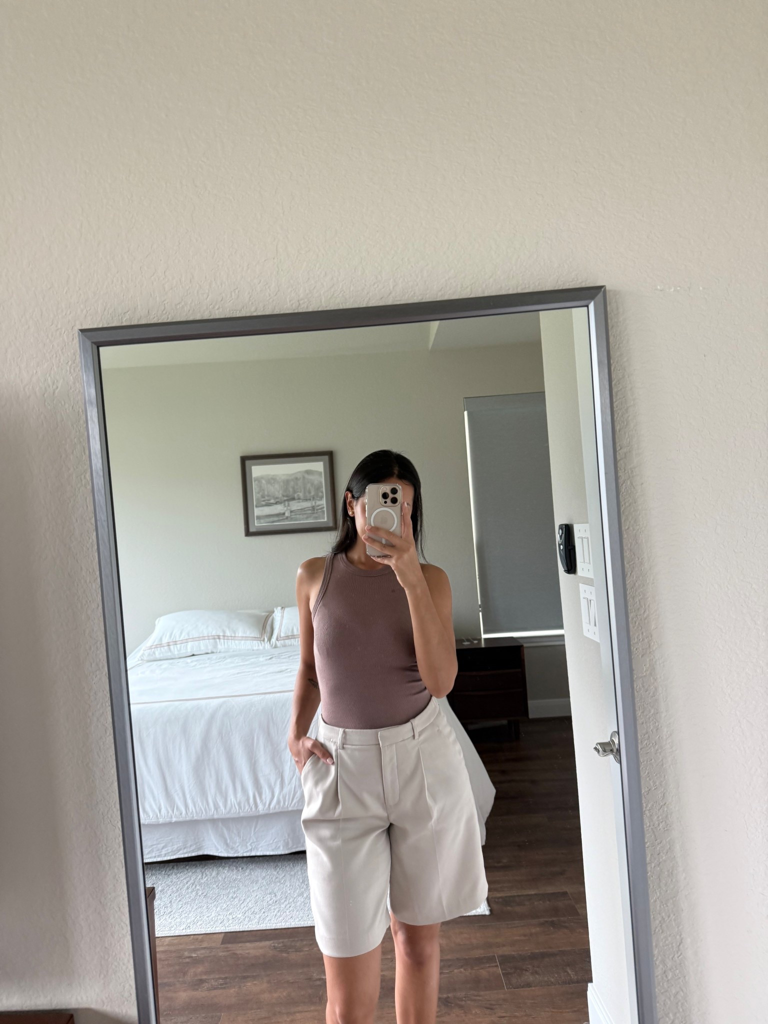 Love a neutral fit 🤎

Top is S and Bermuda is 25 

#LTKneutrals #LTKbermuda #LTKbusinesscasual