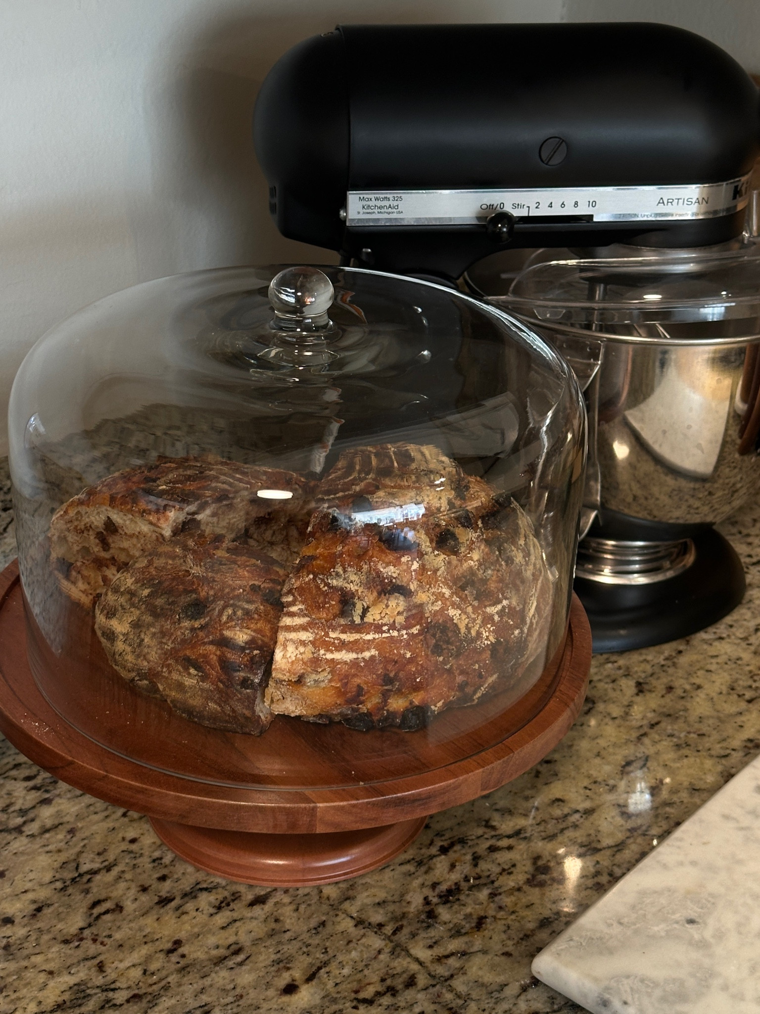 Cake stand and holder for sourdough bread 

#LTKFindsUnder50 #LTKWatchNow