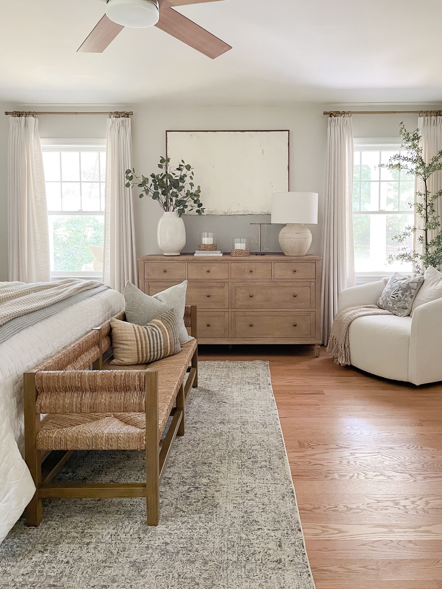 Bedroom Dresser

July best sellers  Home finds  Home decor  home furniture  furniture finds  neutral home  neutral decor  living room  living room decor  bedroom  bedroom decor  bathroom  bathroom decor  sherricalnanhome  sherricalnan

#LTKHome #LTKFindsUnder100