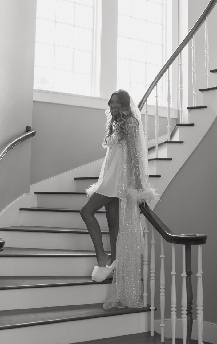 Bridal morning magic ✨ Getting ready in my feather robe, sparkly veil, and cozy slippers before saying “I do.” The perfect mix of glam and comfort for your wedding morning! 🤍 Great inspo for brides looking for timeless, feminine, and modern bridal style. #BridalInspo #WeddingMorning #GettingReadyOutfit #BridalRobe #FeatherRobe #ModernBride #BridalStyle #WeddingPhotography #2025Bride #WeddingDetails 

 #LTKGiftGuide #LTKBeauty #LTKWedding