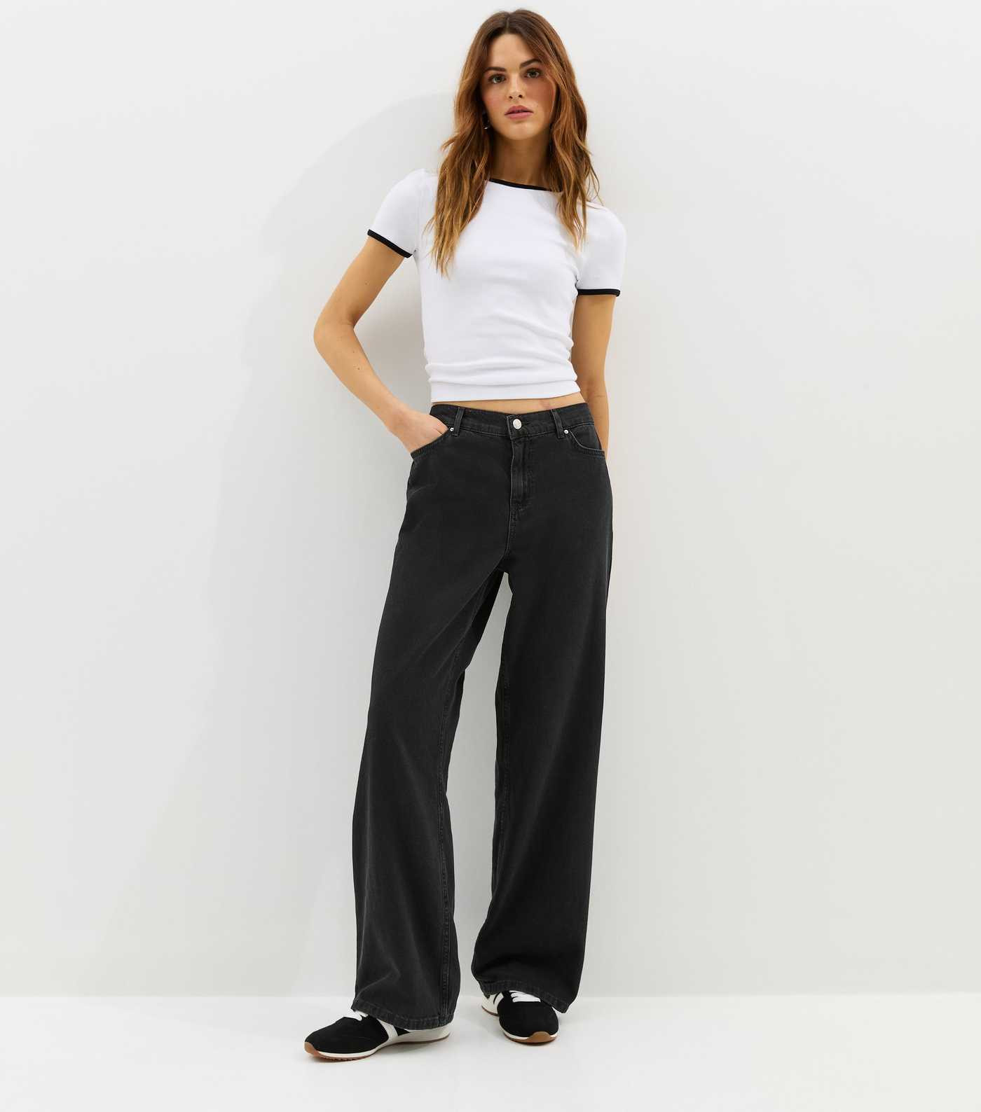 Black Elasticated Waist Wide Leg Jeans | New Look | New Look (UK)
