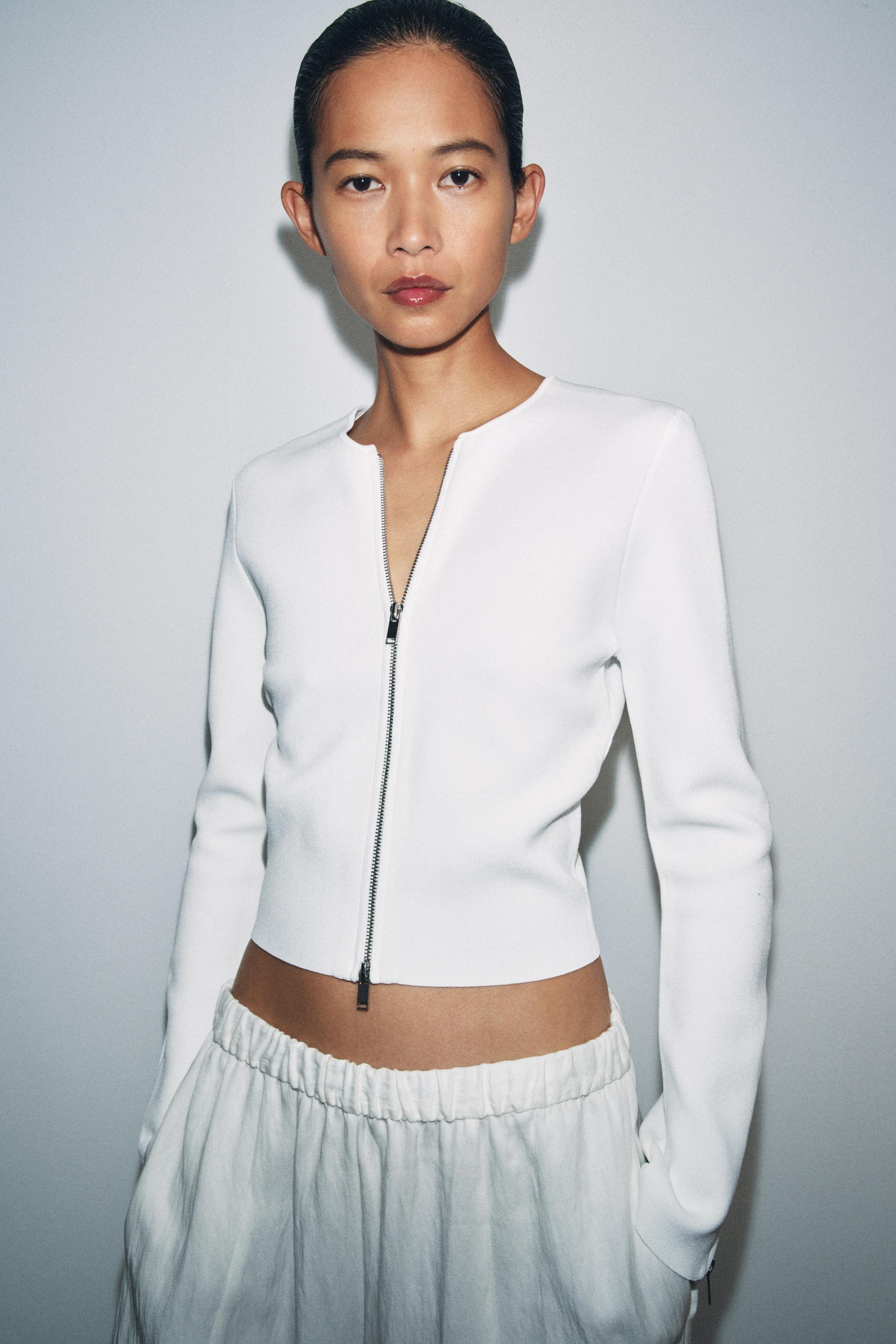 GILET EN MAILLE ZIPPÉ | Zara US