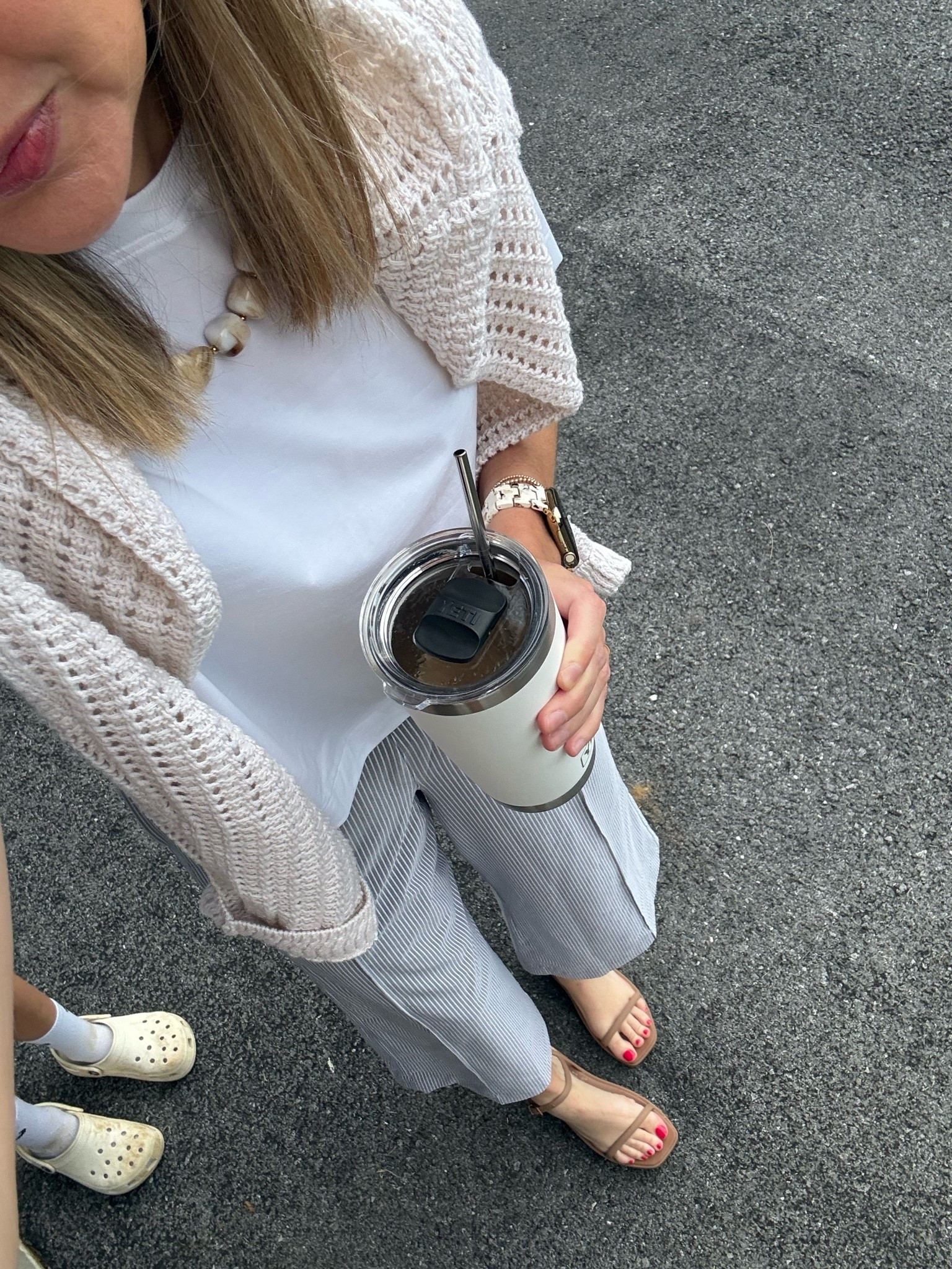 Lulu and Crocs for work ✌️

#LTKdayinmylife #LTKootd #LTKmomlife