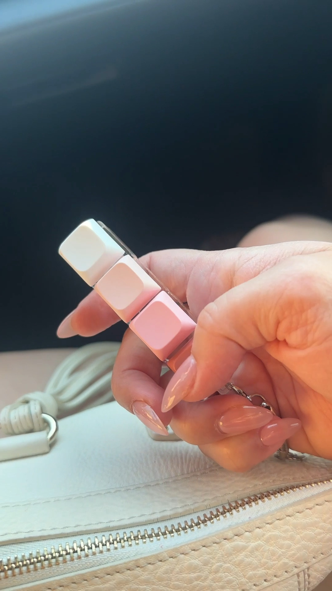 Click clack 🔘

#LTKTravel #LTKItBag #LTKKids