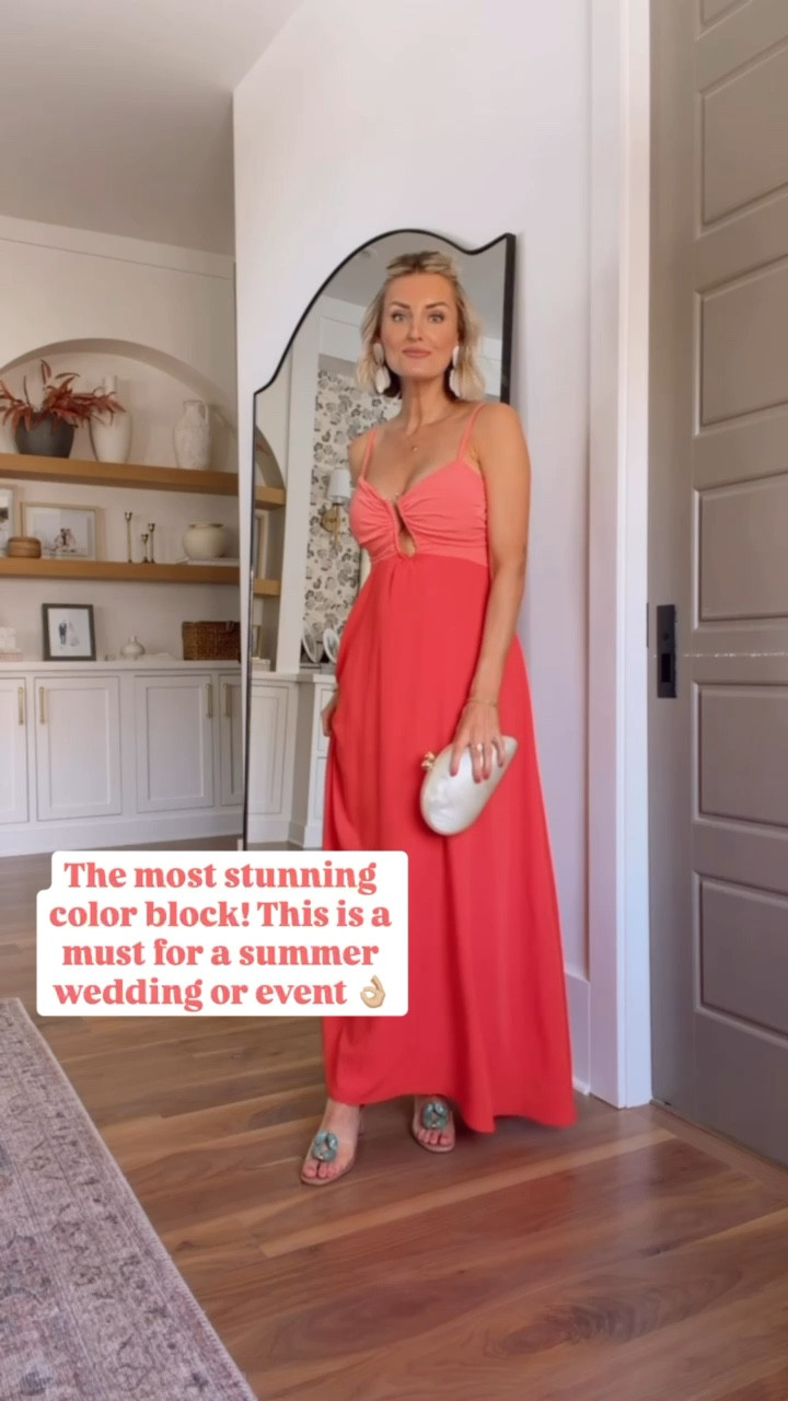Love this color block cocktail dress! It’s so pretty for a wedding! Wearing S in this dress!

Loverly Grey, cocktail dress, formal dress, wedding guest dress, Abercrombie 

#LTKWedding #LTKSeasonal