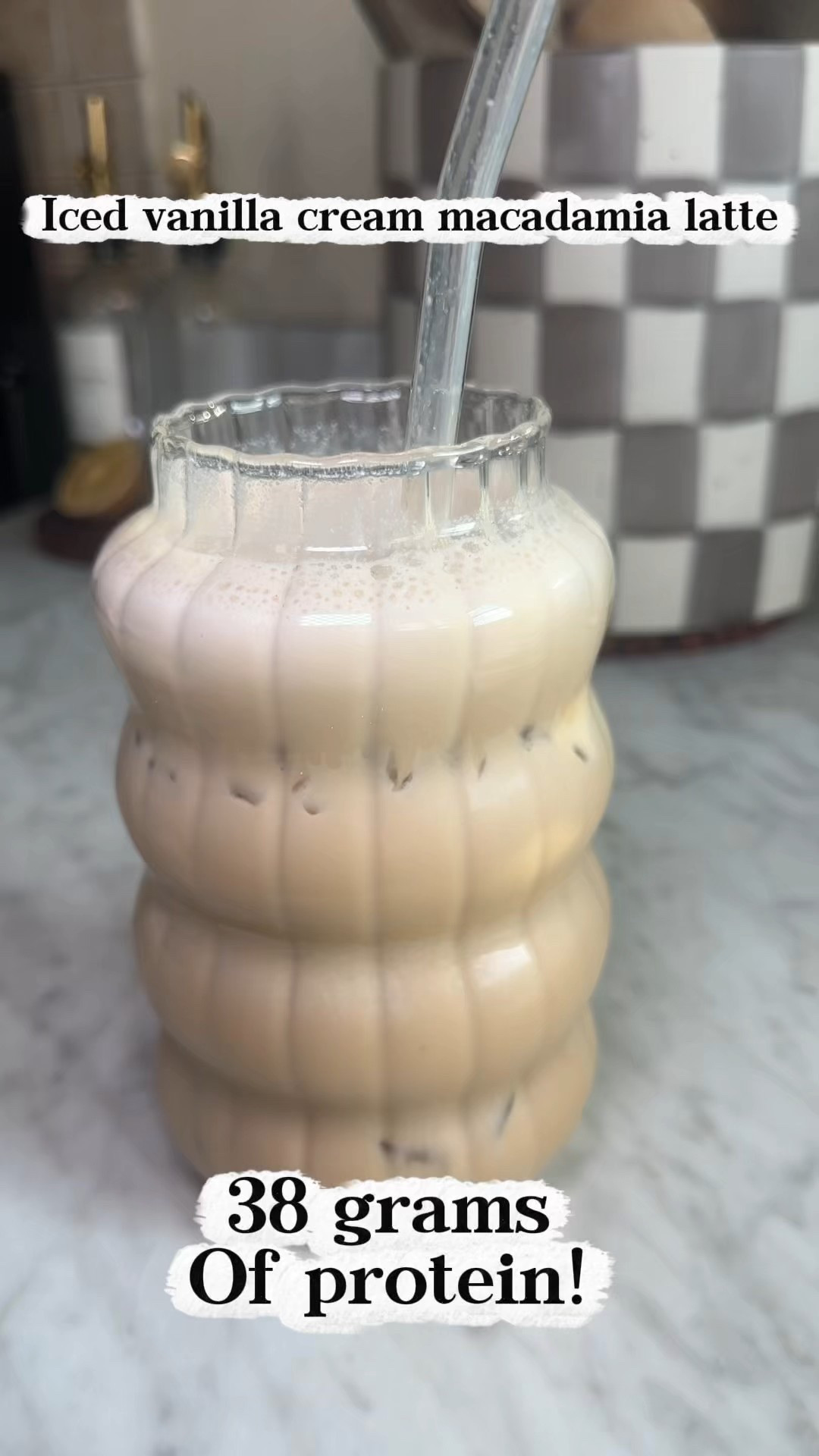 Iced vanilla and white chocolate macadamia protein coffee with 38 grams of coffee! @ShopFlavCity #proteincoffee #icedproteincoffee #icedcoffee #highprotein #flavcity  

#LTKfoodie