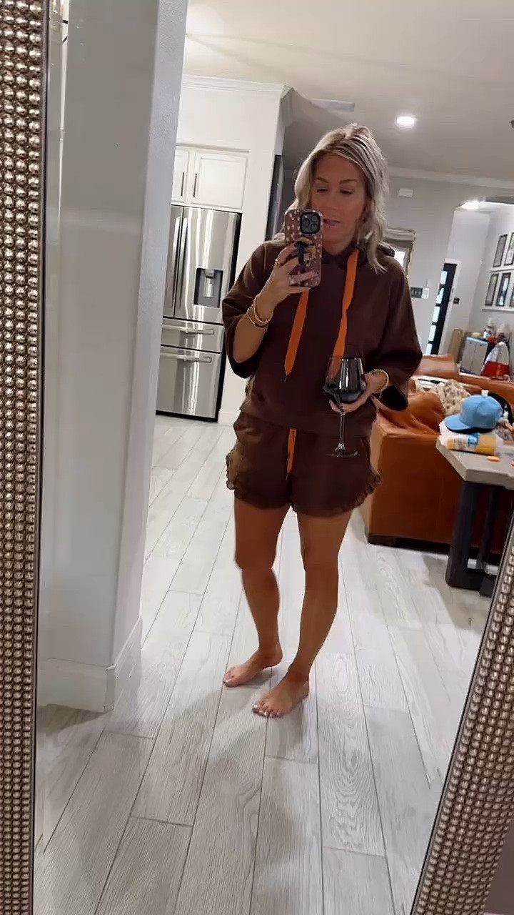 Obsessed with this lounge comfy fit from Amazon - size medium