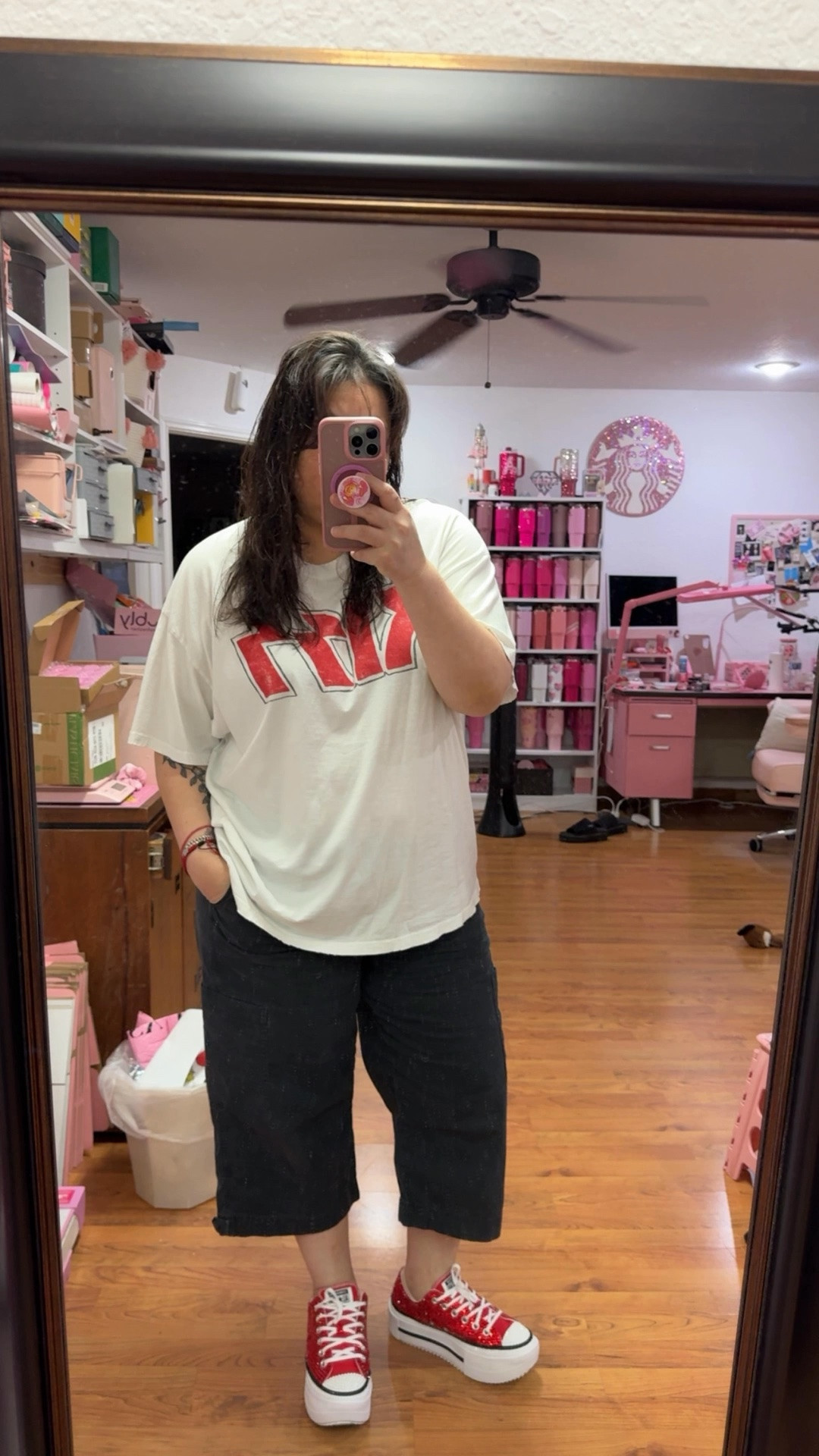 @daydreamer T-shirts last this one is 4 years old and still looks new pairing it with my #diy @converse red double stackers