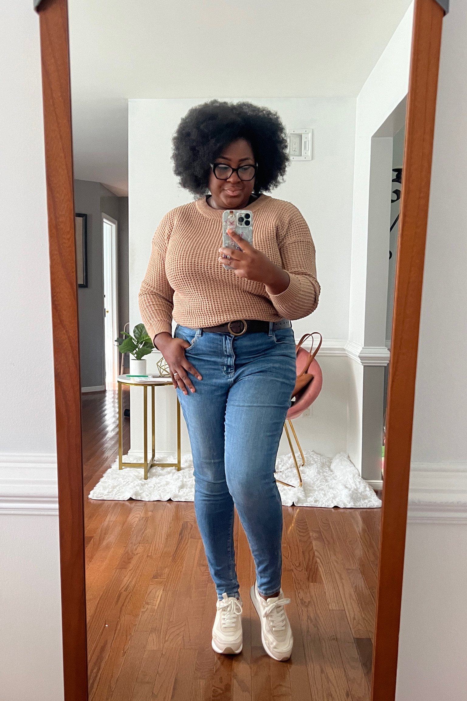 Fall OOTD!! I’m so in love with this sweater, jeans and sneakers combo 😍

#FallOutfit #FallShoes #Jeans

#LTKmidsize #LTKfindsunder50 #LTKSeasonal