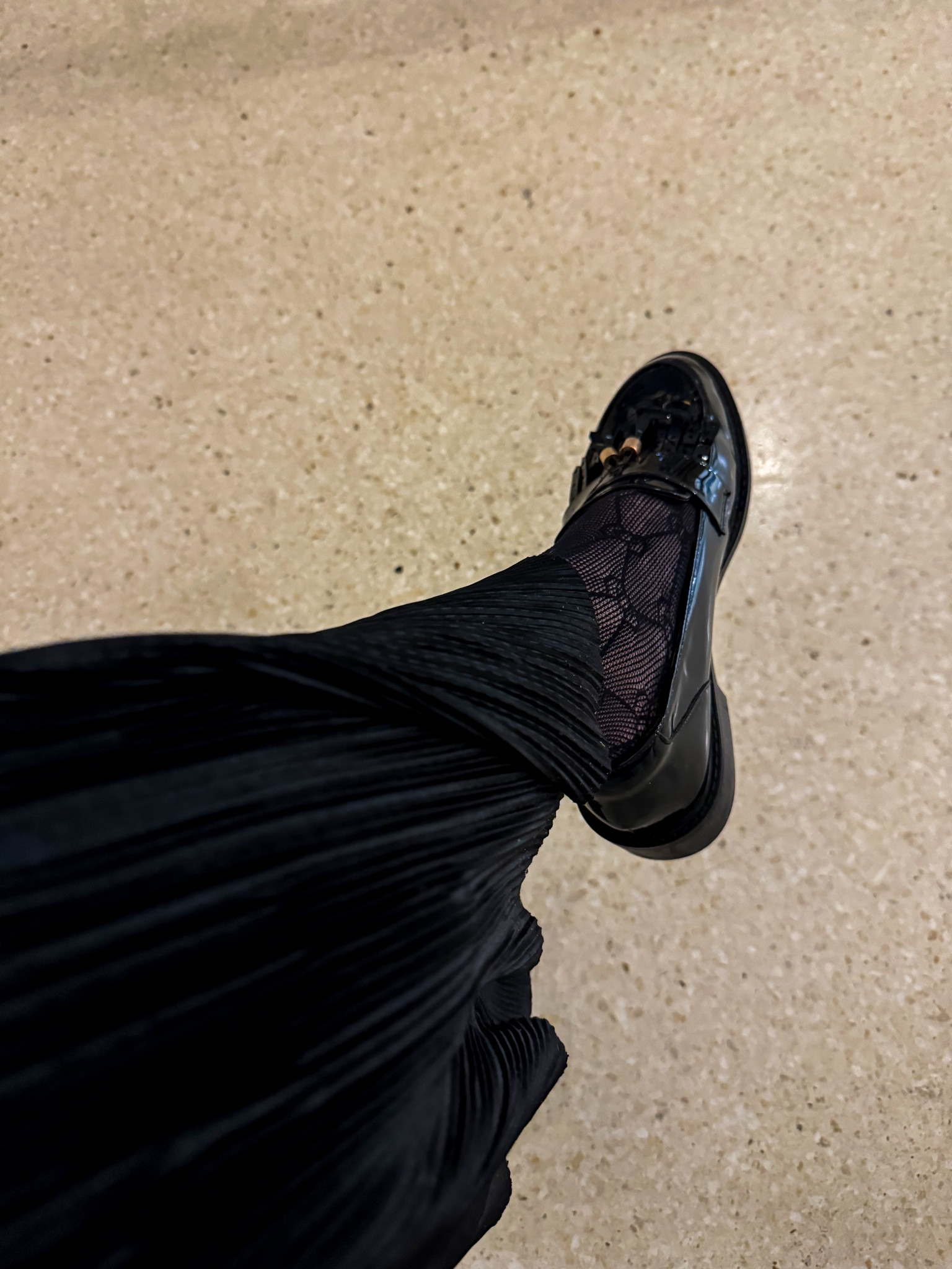 Bring in the dancing lobsters! 🦞 Being summoned for jury duty gave me an excuse to dress up for once 🤪🧣 So fun tights, loafers, and COZY CHIC it is! 

#LTKSeasonal #LTKworkwear #LTKstyletip