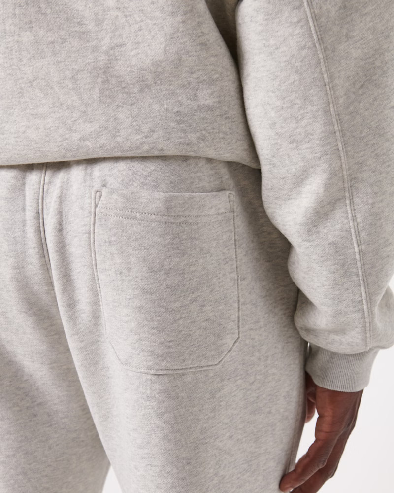 Essential Popover Hoodie | Abercrombie & Fitch (US)