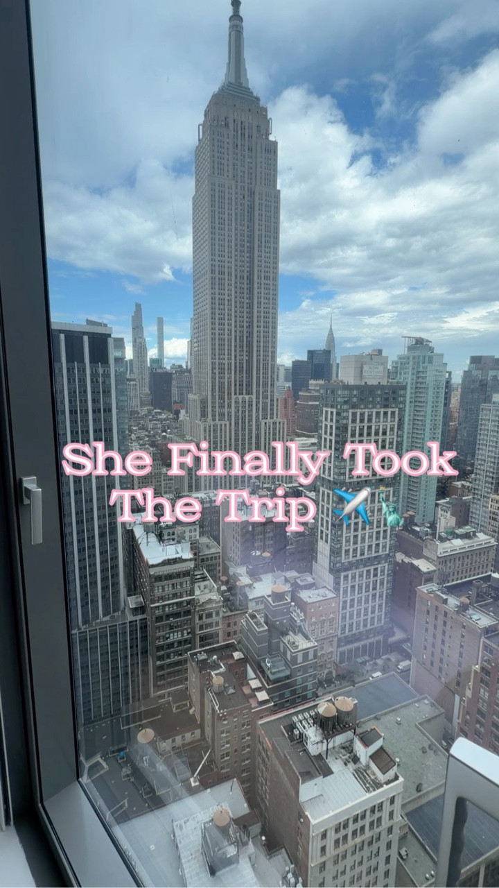 Booked the flight. Packed the bag.
Did it scared anyway
 
There’s something powerful about a woman deciding she’s not waiting anymore
 
Walking into that room... that view... I felt it—proud, alive, a little emotional
 
New York did not disappoint
 
Follow along—I’m sharing everything I learned on my trip to NYC ❤️
 
•••
#travel 
#WomenOver40 #TravelOver50
#NYCTrip @virginhotelsnyc