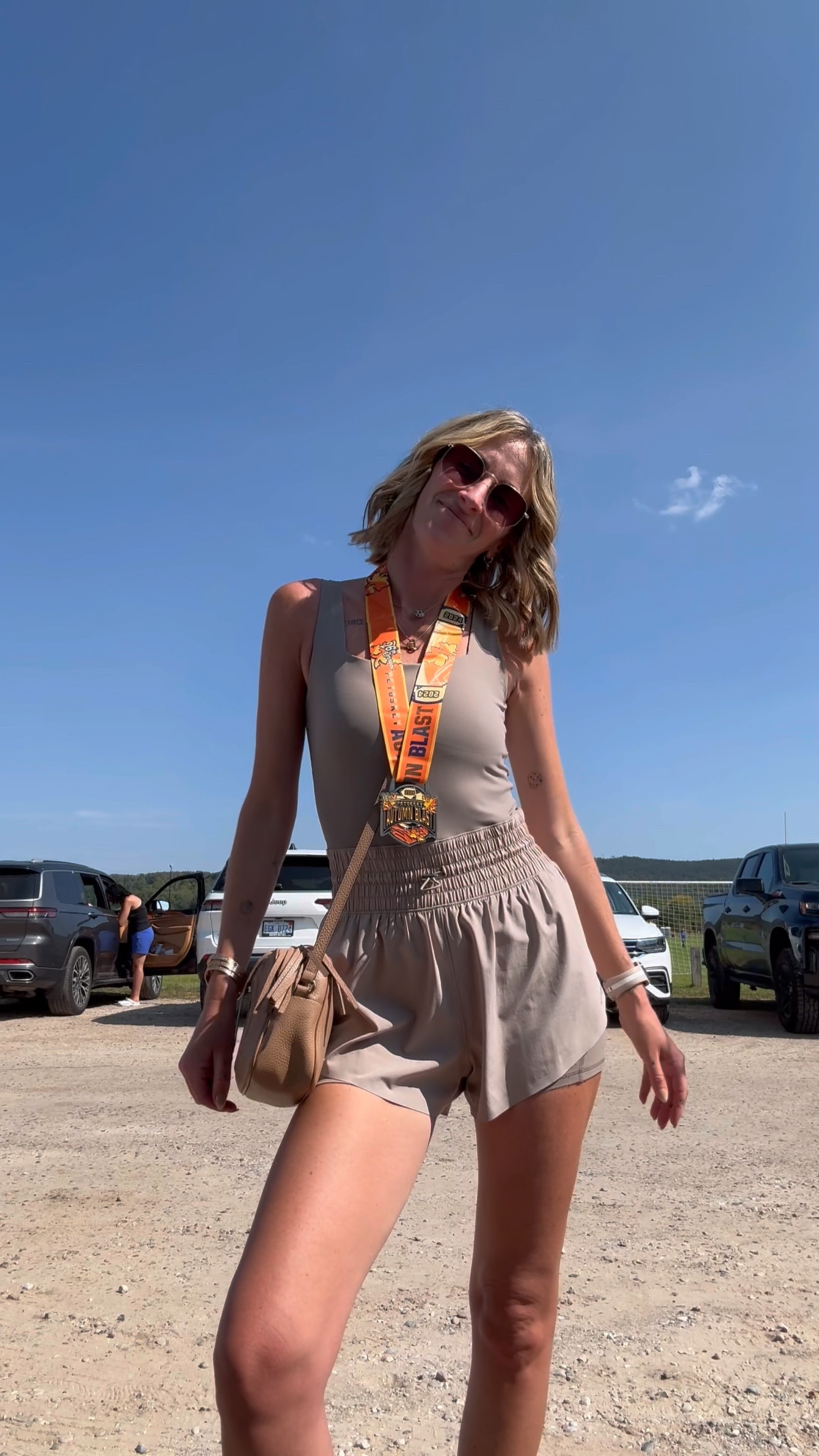 Soccer mom
Style outfits romper 
Abercrombie YPB 