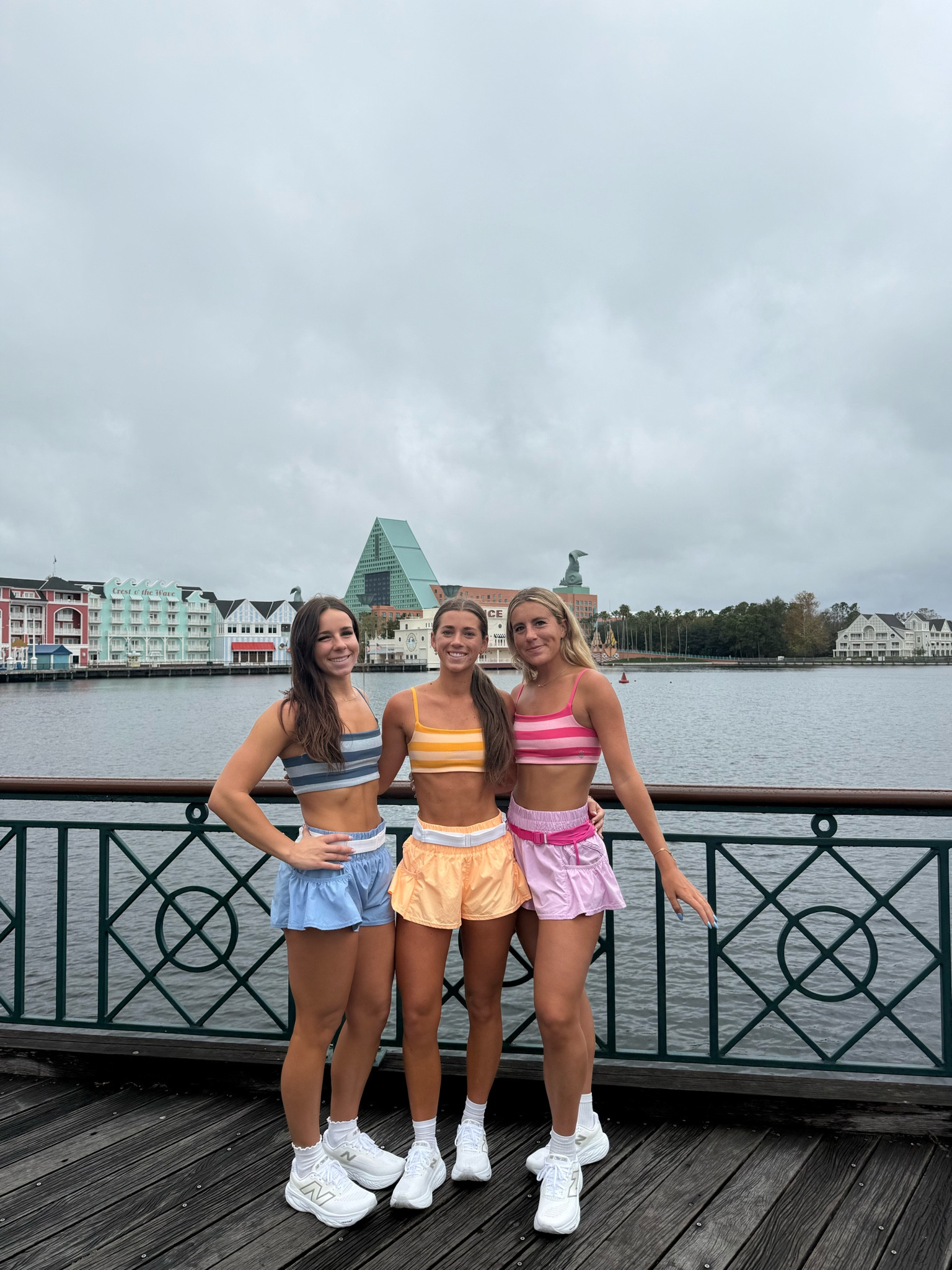 shakeout run💙🧡🩷

#LTKStyleTip #LTKFitness #LTKActive