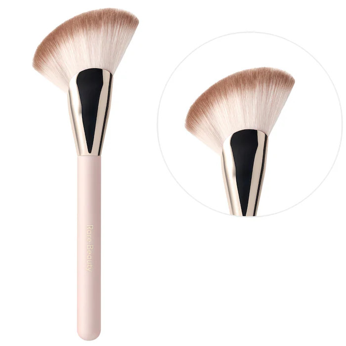 Angled Powder Brush | Sephora (US)