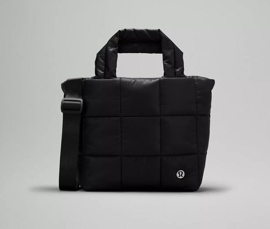 Quilted Lululemon puffer crossbody 🖤

#LTKActive #LTKItBag