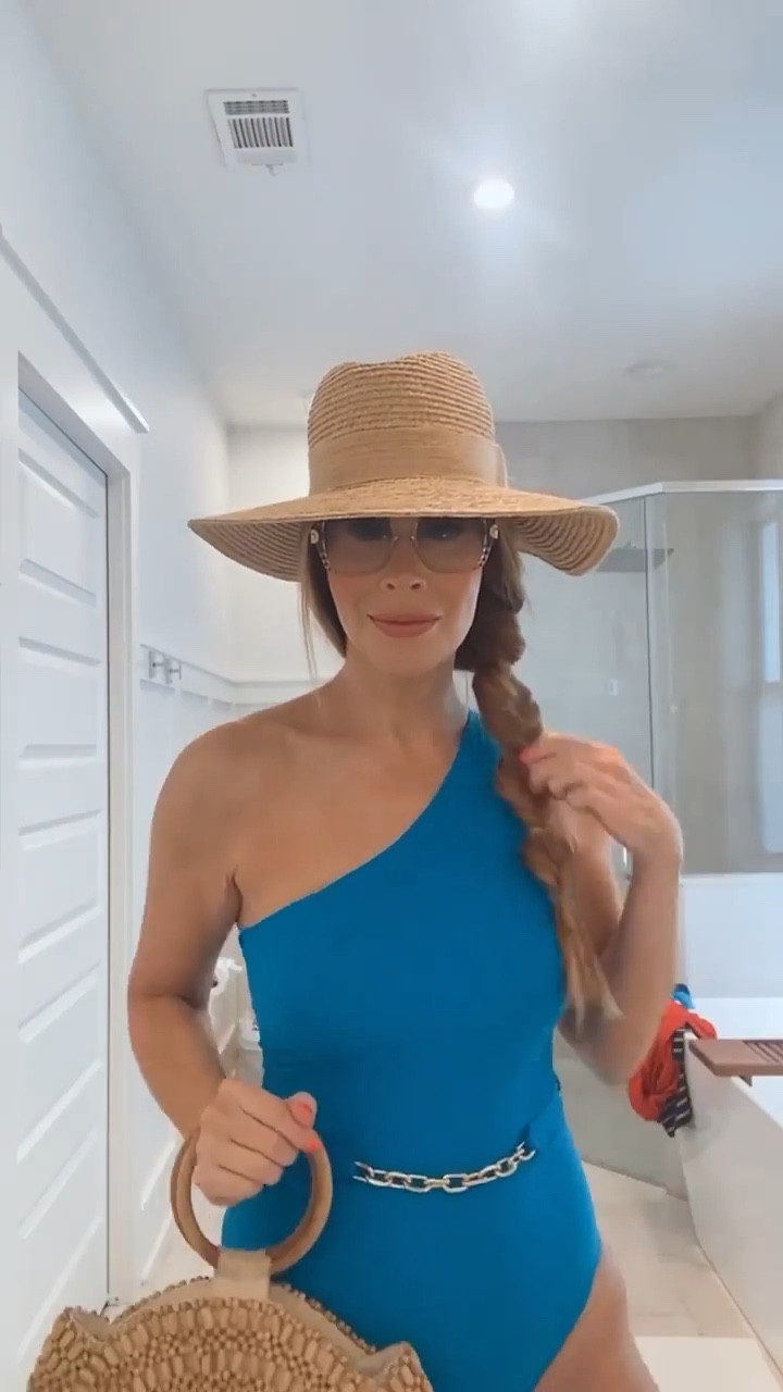 Beach hair, summer salt swim, swim look, beach style, chloe, hat attack, style over 40 

#LTKswim #LTKSeasonal #LTKbeauty