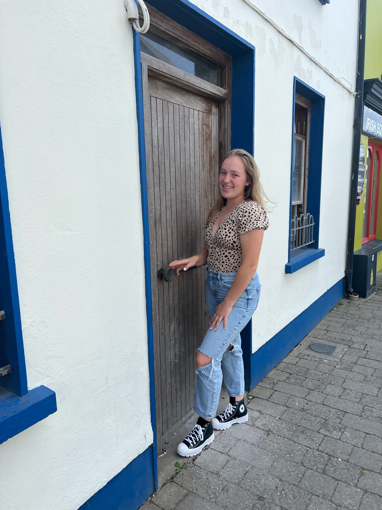 Run, don’t walk the best Express jeans are on sale NOW!!!! When you first add it to your cart it will say $59.99 but once you go to check out it will be $24 before tax and shipping;)

#LTKsalealert #LTKstyletip #LTKfindsunder50