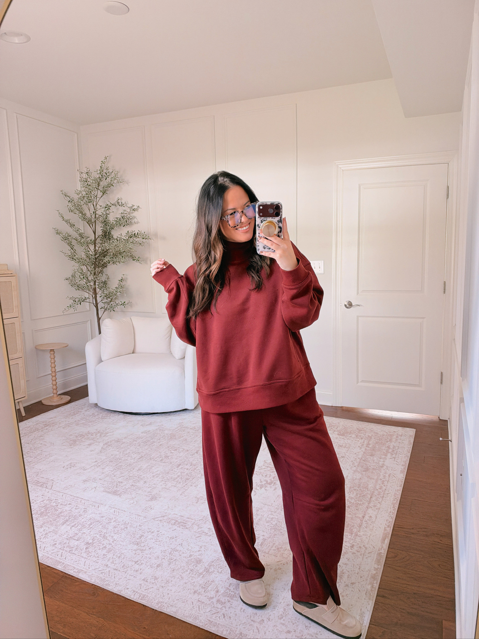 wearing an XL in this set 

 #LTKSeasonal #LTKMidsize