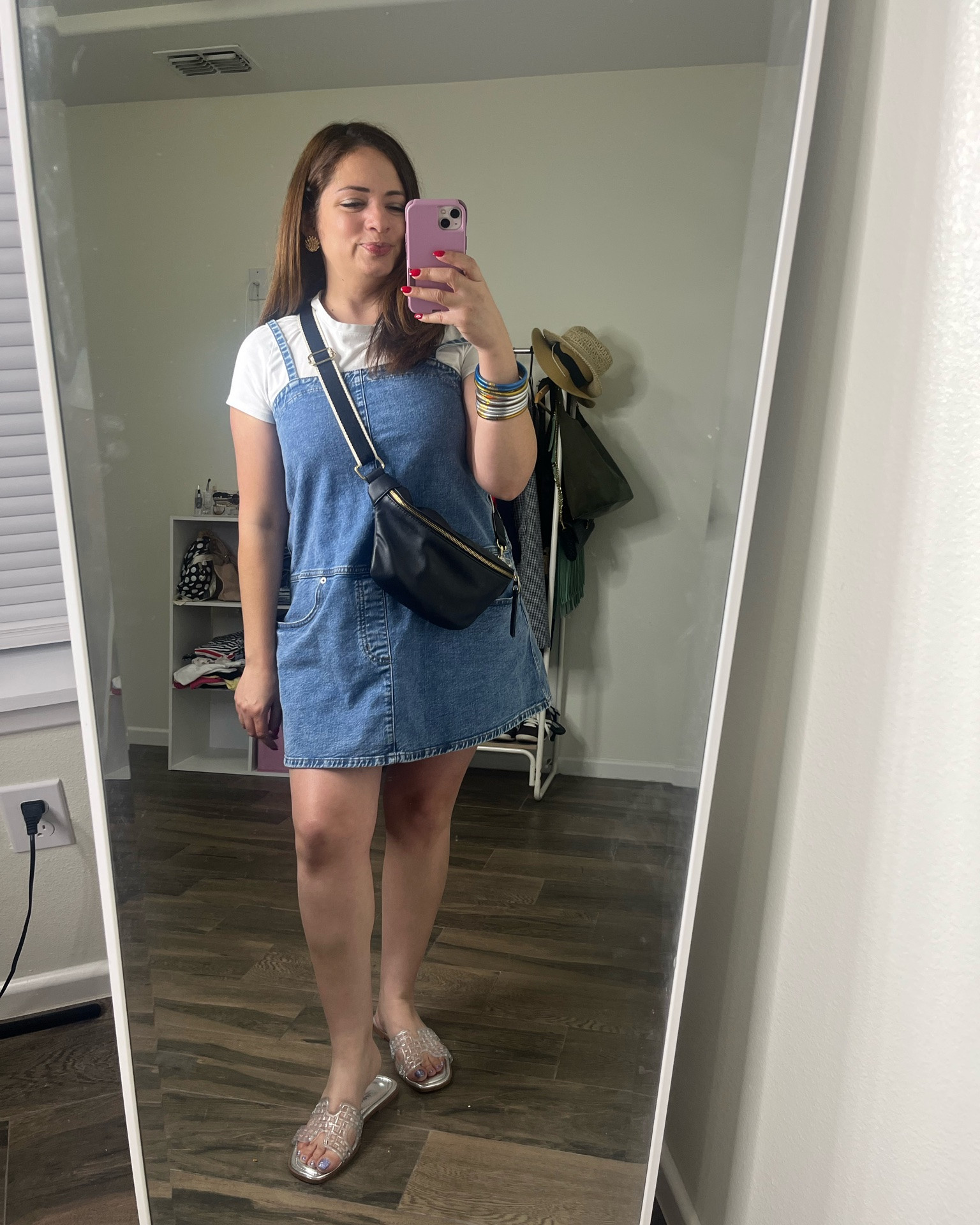 Happy Thursday beauties 🤍 (I think I’m getting the days mixed up lol)
Sharing today’s easy outfit of the day because I’ve been leaning into simple, effortless looks lately—especially while I’ve been recovering and just wanting comfort without sacrificing style.
This denim dress from Target is honestly a closet staple. It’s one of those pieces you can throw on and instantly feel put together. Perfect for errands, casual days, or just when you want something cute without overthinking it.
I’m wearing a size small and it’s super affordable ✨
Shop my look below 🤍
#LTKootd #LTKgrwm #denimdressstyle #targetfinds

#LTKgrwm #LTKootd