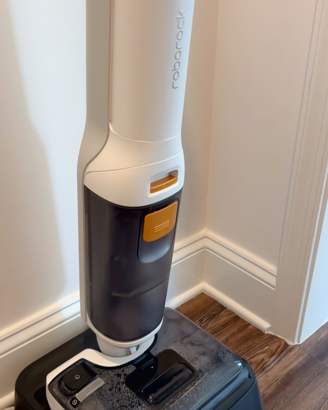 Keeping the floors spotless has never been easier 🙌✨ This Roborock wet dry vacuum from Amazon vacuums and mops in one step—total game changer for busy days! 🧼💨

#AmazonHomeFinds #AmazonMustHaves #HomeCleaning #CleaningMadeEasy #Roborock #AmazonFavorites #FloorCare #HomeOrganization #CleanWithMe #AmazonFinds #AmazonHome #MopAndVacuum #HomeEssentials #BusyMomLife #AmazonDeal

#LTKSaleAlert #LTKHome