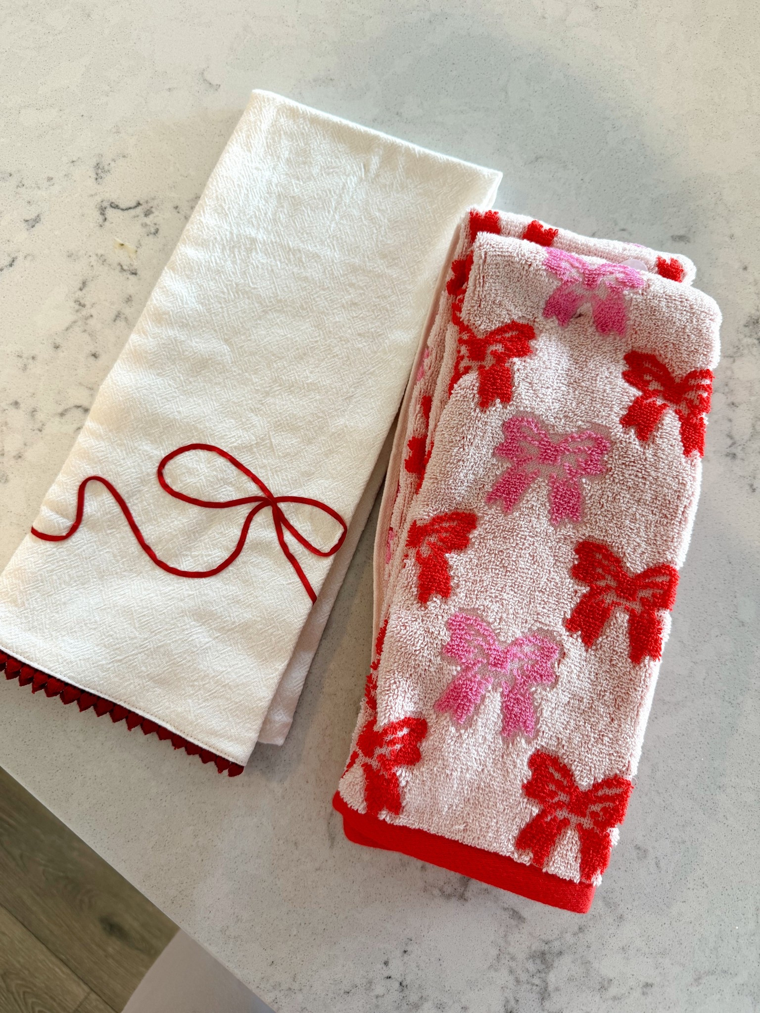 give me allllll the valentine’s day decor but I’m gonna use it year round 😍🥰🩷

#LTKGiftGuide #LTKSeasonal #LTKHome