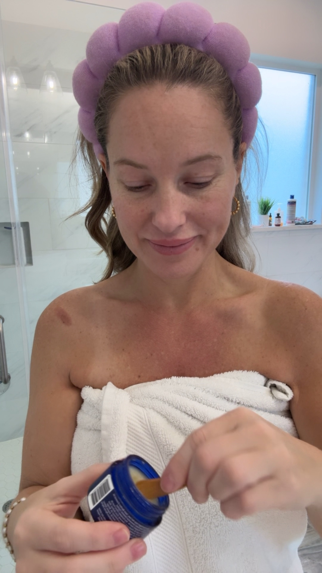 Fatco skincare 

#LTKOver40 #LTKBeauty #LTKmorningroutine