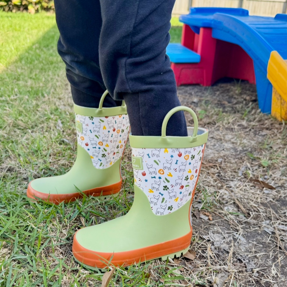 The cutest rain boots for my buddy!

#rainboots #toddlerfinds #boymom #toddlermom

#LTKKids #LTKBaby #LTKmomlife