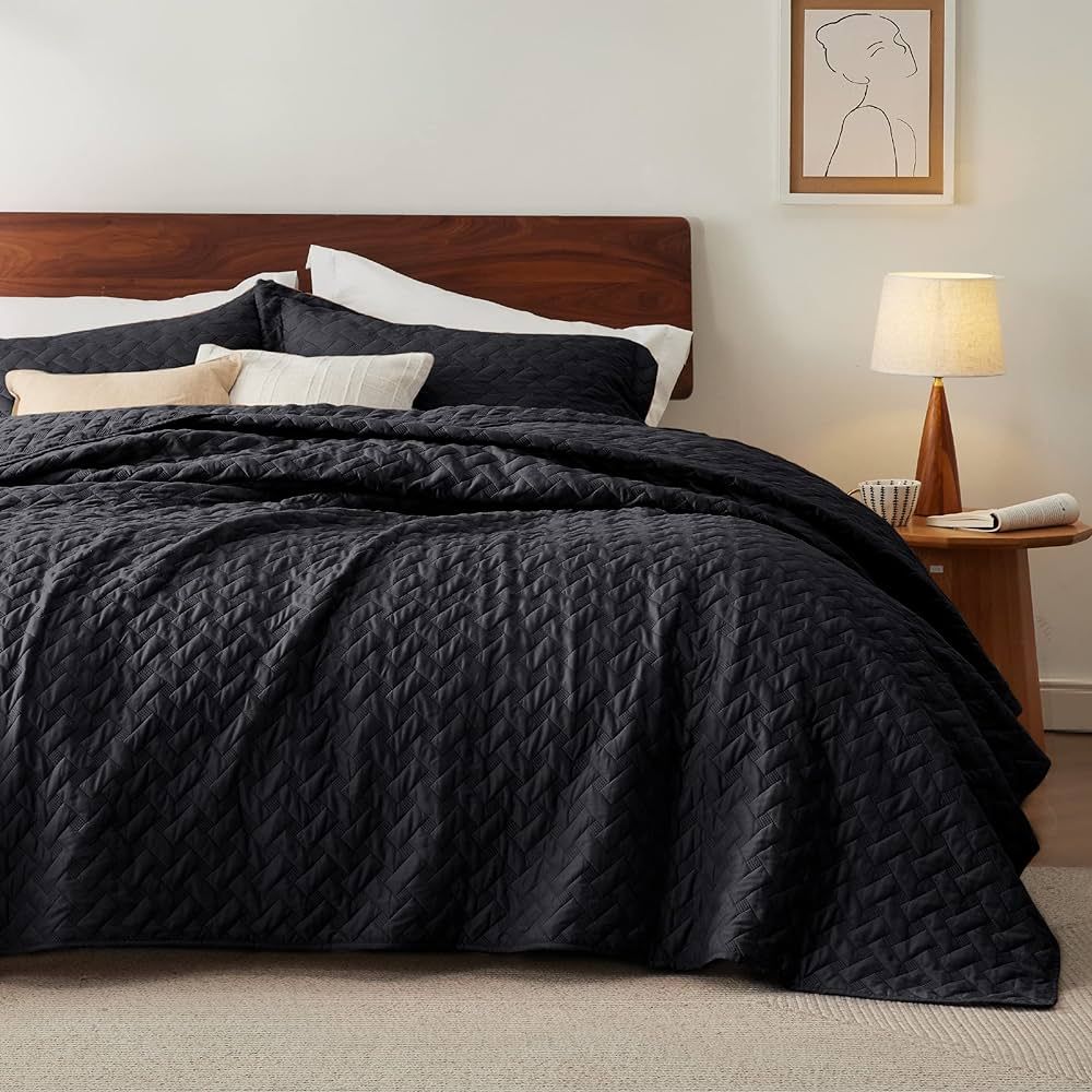 Bedsure King Size Quilt Set - Lightweight Summer Quilt King - Black Bedspreads King Size - Beddin... | Amazon (US)