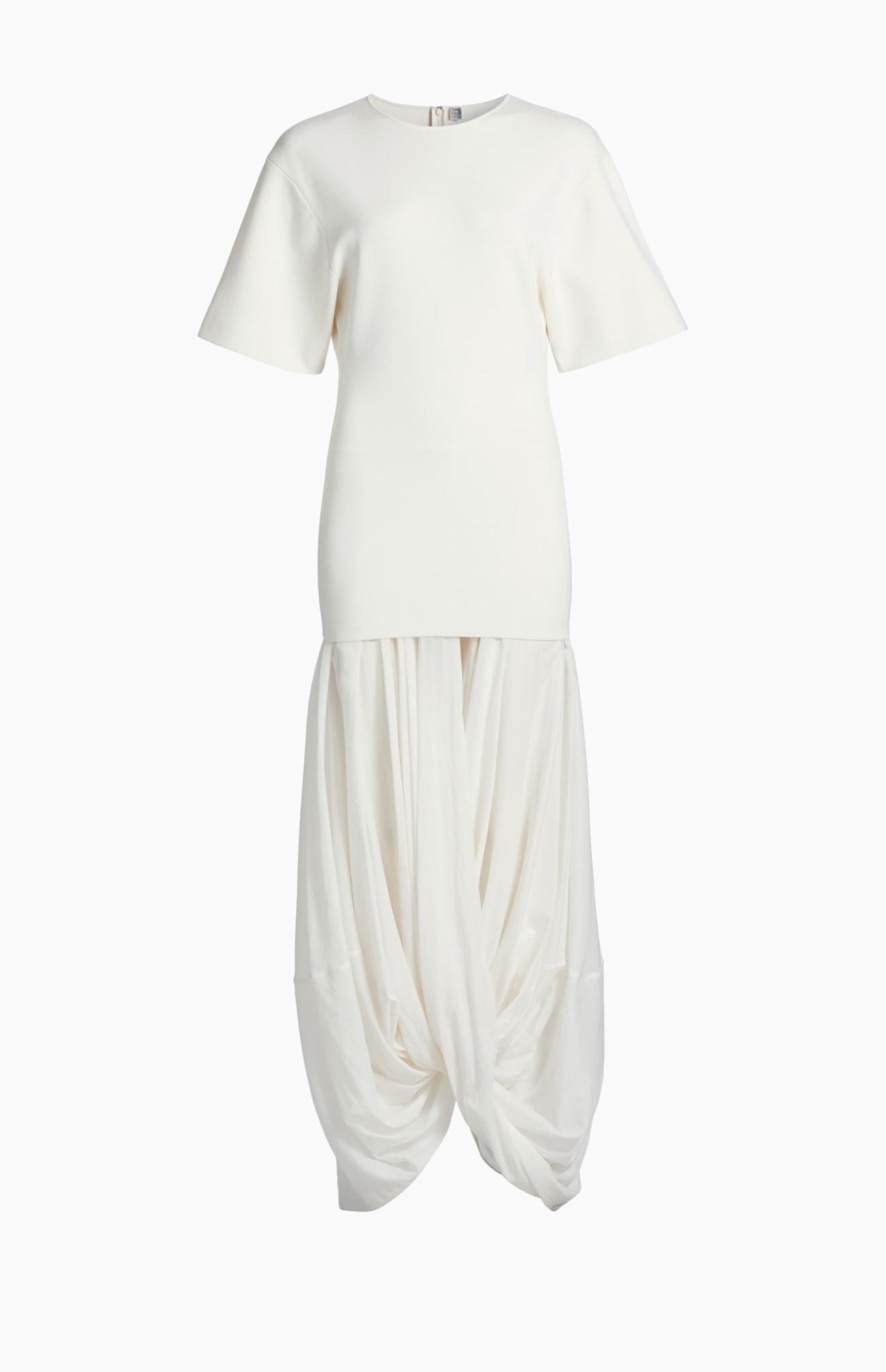 Totême dresses are on sale at Saks Fifth Avenue 🤍
If you’ve been eyeing a timeless, minimalist designer dress, now is the perfect time to shop Totême on sale. Known for elevated silhouettes, luxe fabrics, and effortless Scandinavian style, these Totême dresses are ideal for work, travel, events, or building a chic capsule wardrobe. Saks Fifth Avenue currently has select Totême dresses discounted—great for investing in a high-quality designer piece you’ll wear season after season.

✨ Classic neutrals
✨ Effortless tailoring
✨ Versatile day-to-night style

#LTKsale #LTKunder500 #LTKluxury #Toteme #TotemeDress #SaksStyle #DesignerSale #CapsuleWardrobe #MinimalStyle #ScandiStyle #LuxuryFinds #LTKfashion

#LTKGiftGuide #LTKSaleAlert #LTKootd