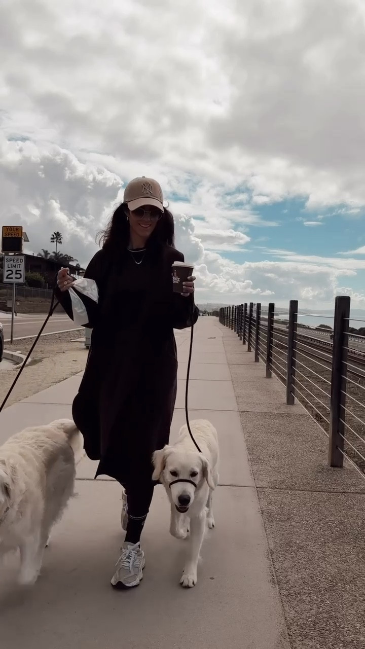 Coffee run with the pups ❤️ I’m just shy of 5-7” wearing the size XS/S coat
StylinByAylin, Aylin #fallstyle #coats #athleisure #nordstrom #lululemon

#LTKSeasonal #LTKBeauty #LTKStyleTip