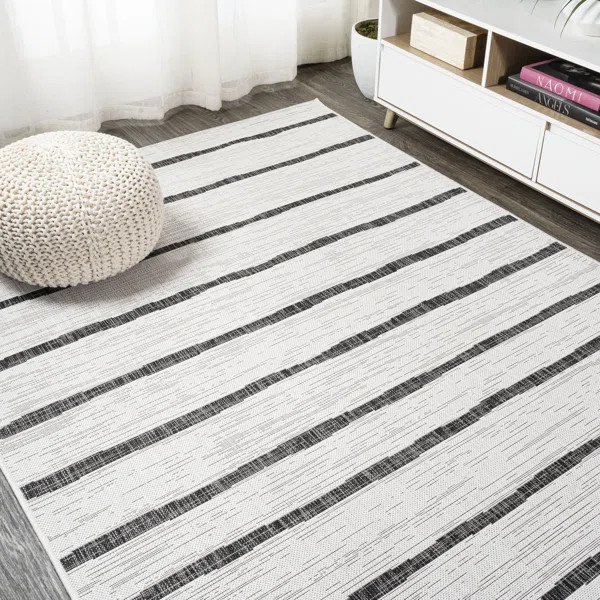 Sieghard Polypropylene Ivory/Black Rug | Wayfair North America